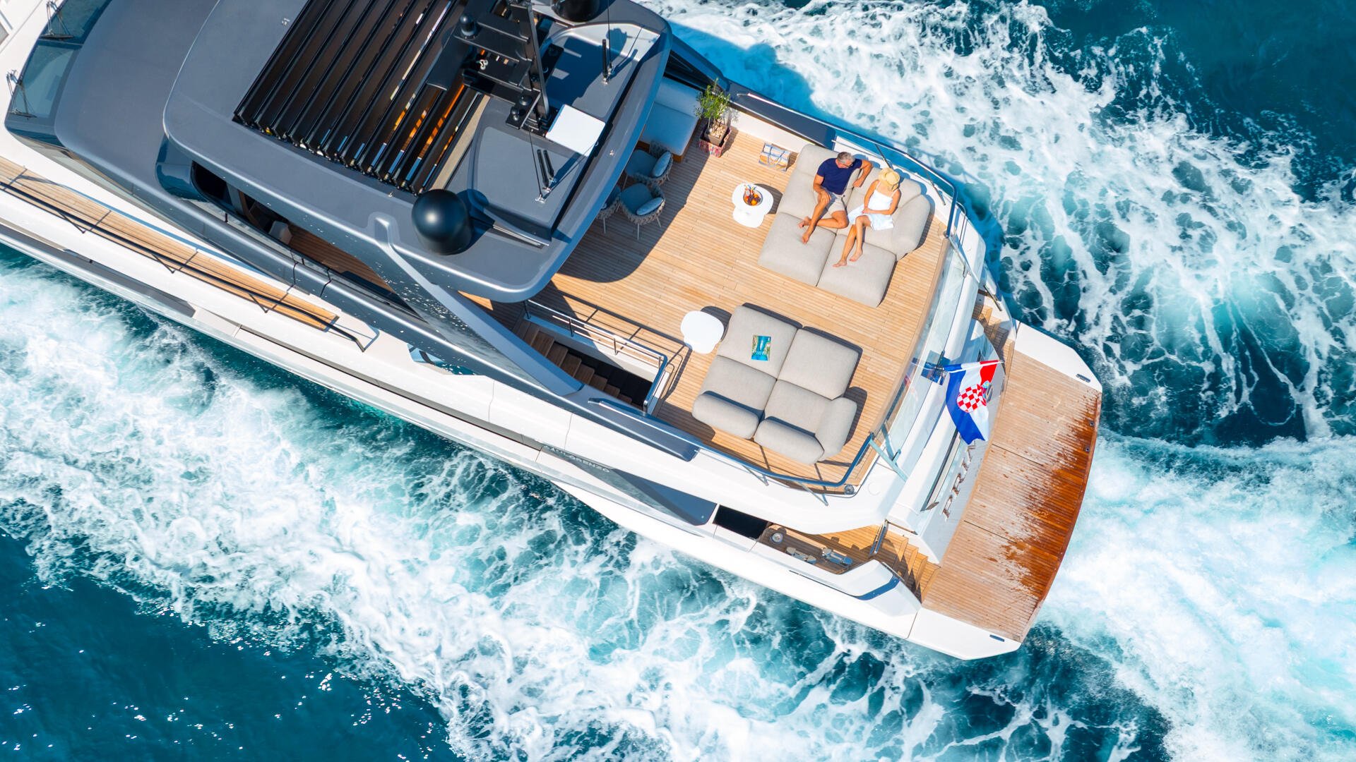04-Primus-stern-view_.jpg