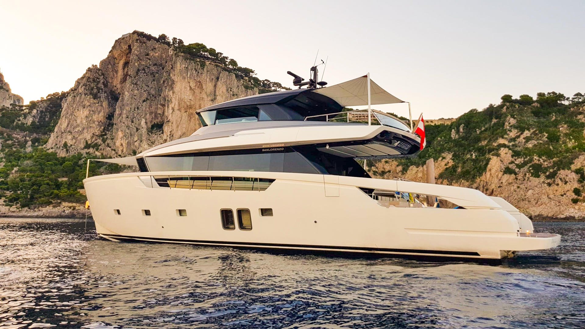 03-ALLEGRIA-portside_.jpg