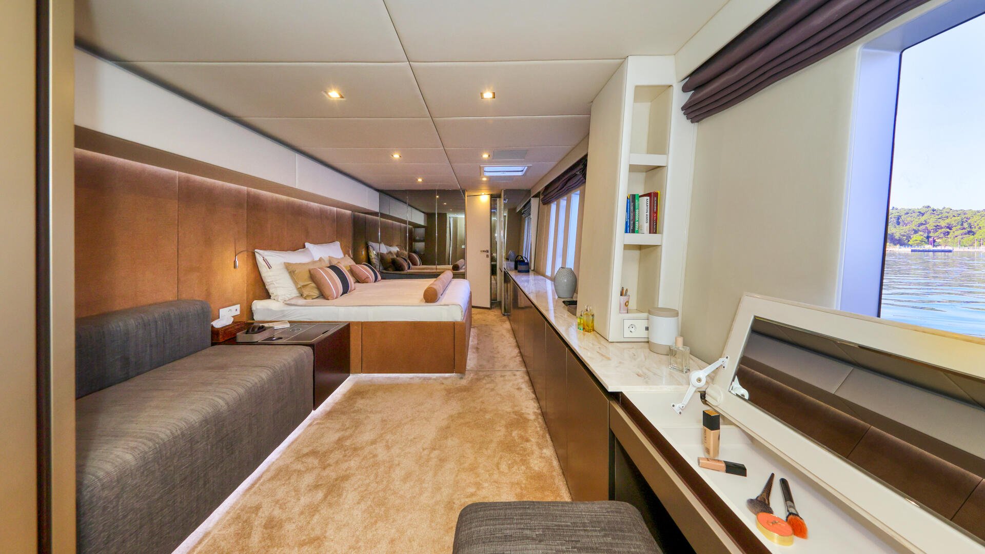 20-Honeybird-Master-suite-side-view_.jpg