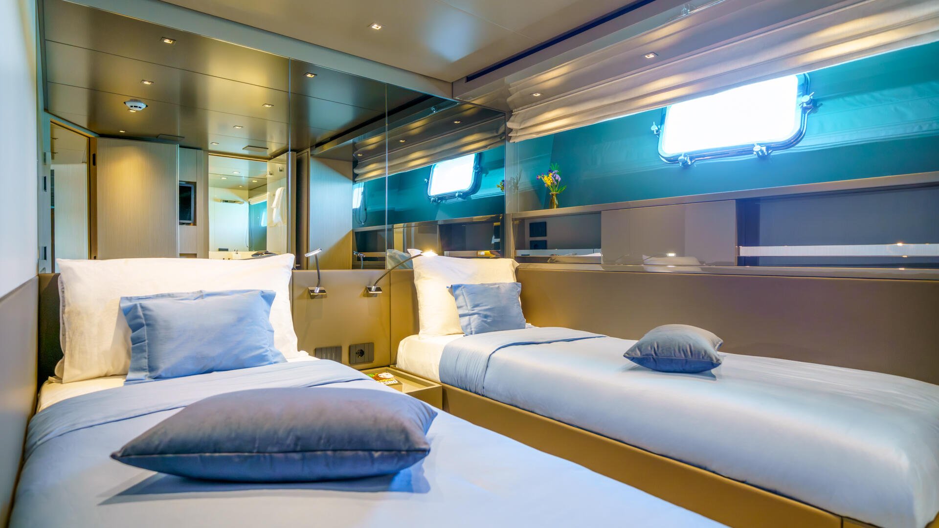 39-Primus-Convertible-cabin_.jpg