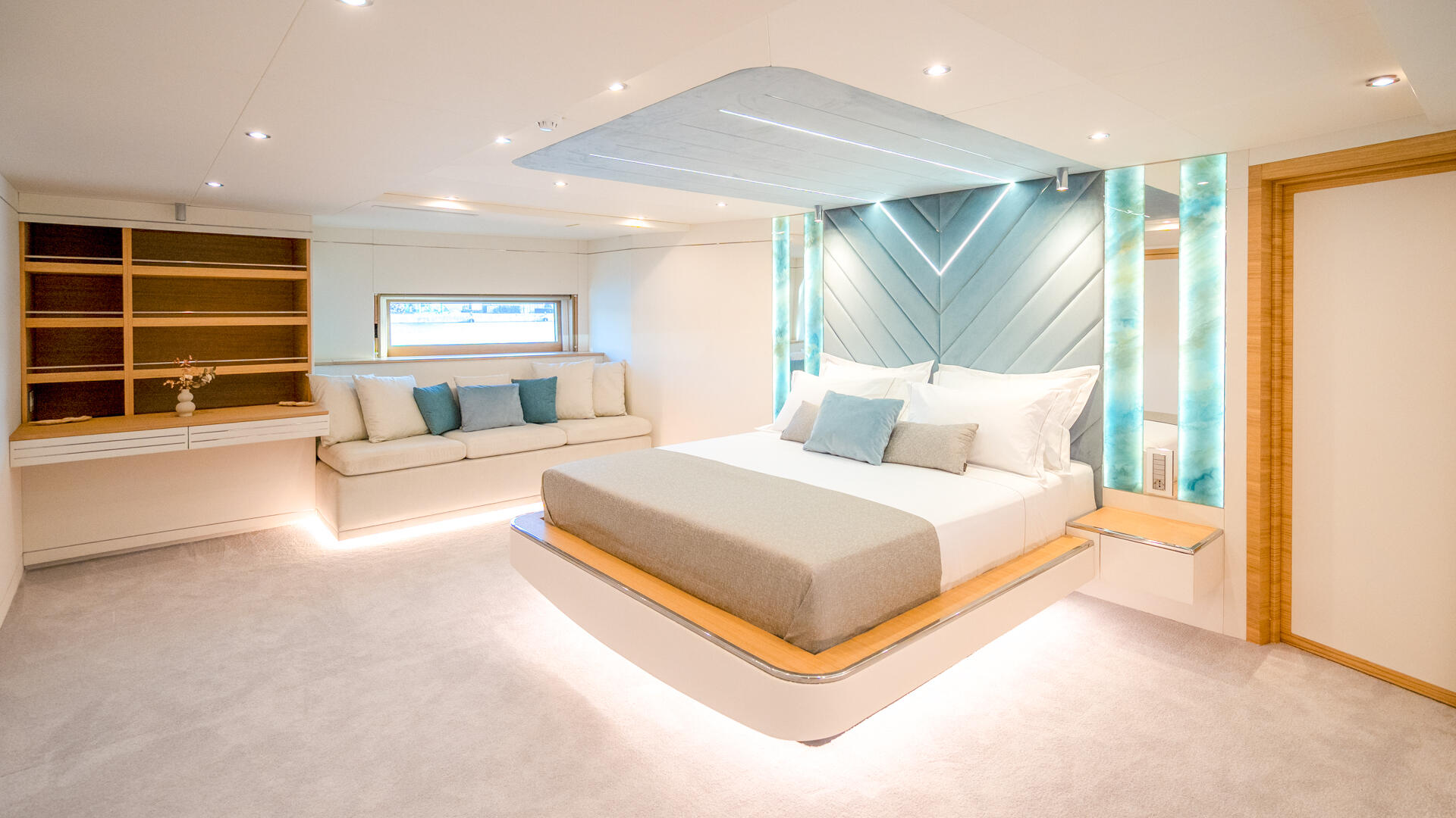 29_Renata-Lower-deck-VIP-stateroom_.jpg