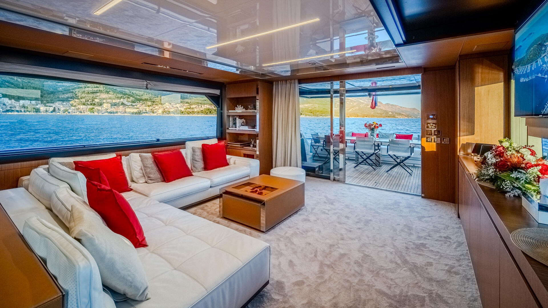22-No-Stress-888-salon-side-view_.jpg
