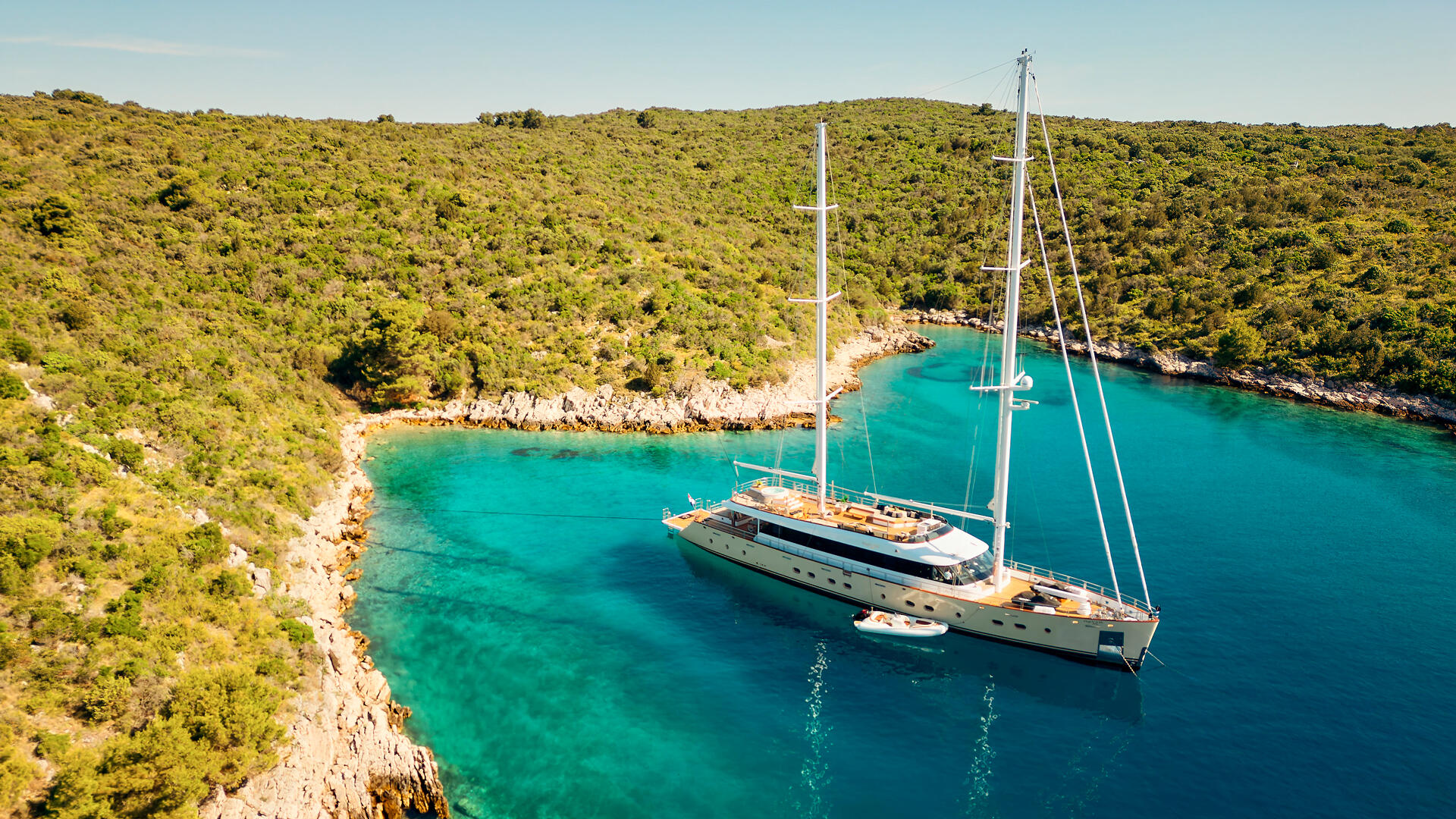 05-Marallure-anchored_.jpg