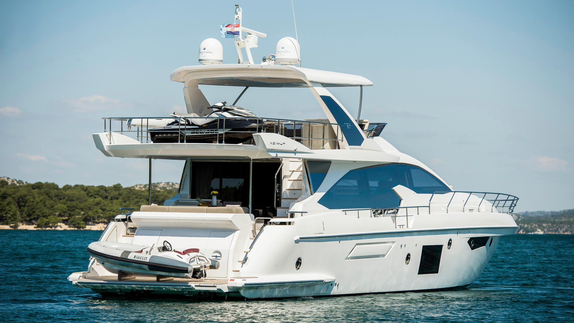 02-Azimut- 72-Fly-Alyss-starboard-view-3_ _.JPG