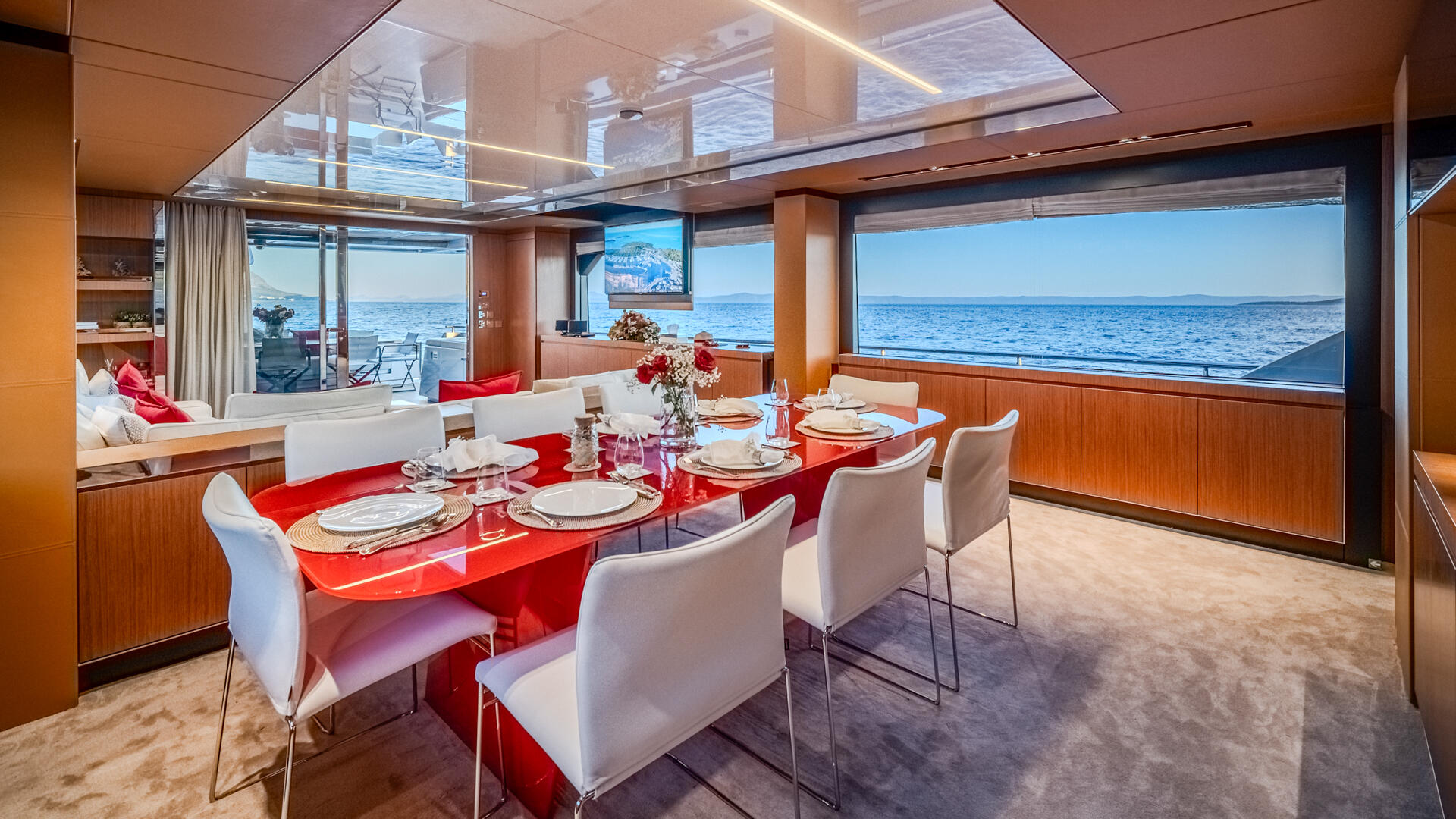 23-No-Stress-888-dining-area_.jpg