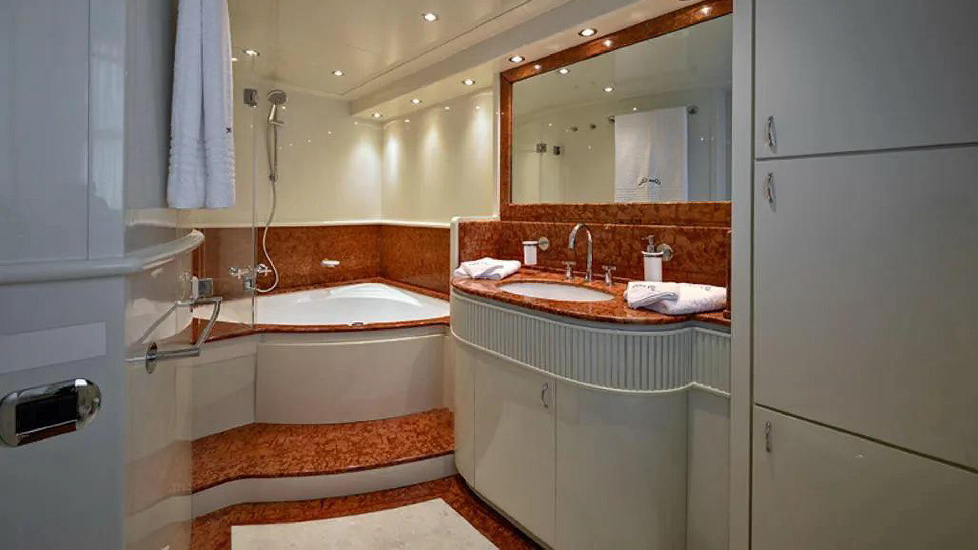 09-Don-Ciro-Master-Bathroom_.jpg