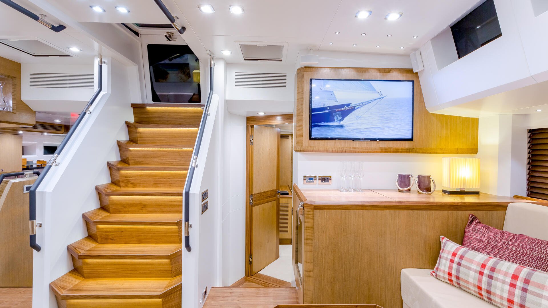 14-Bellkara-view-towards-aft_.jpg