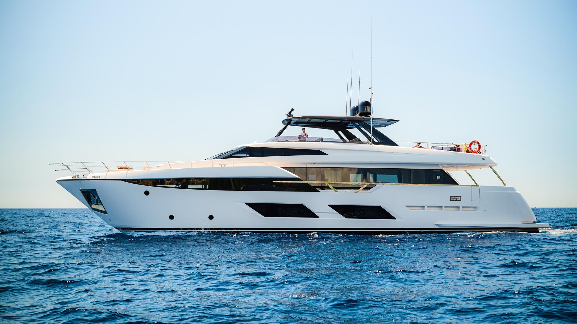06-Madra-II-portside_.jpg