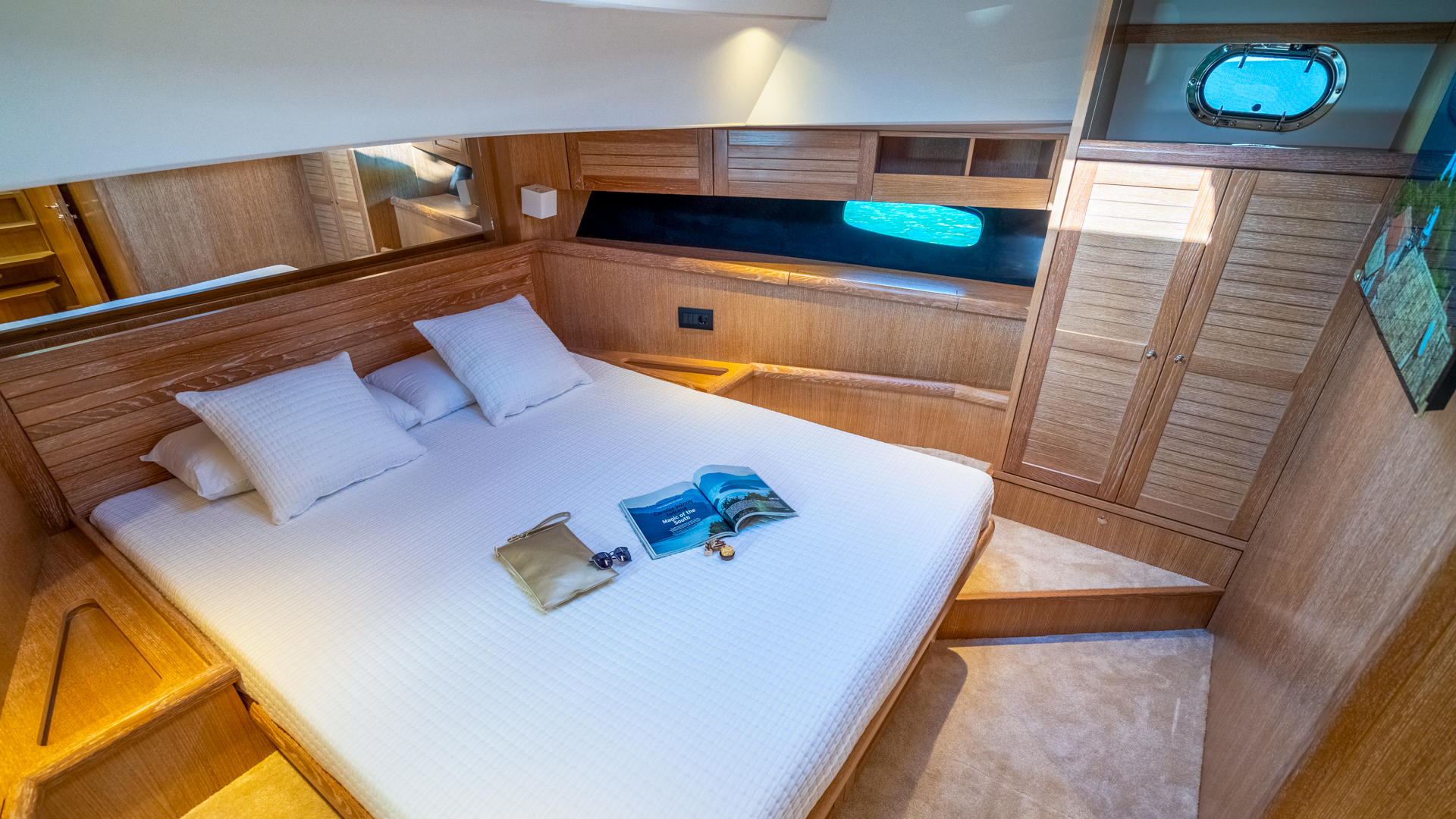 21-Cloud-9-VIP-cabin_.jpg