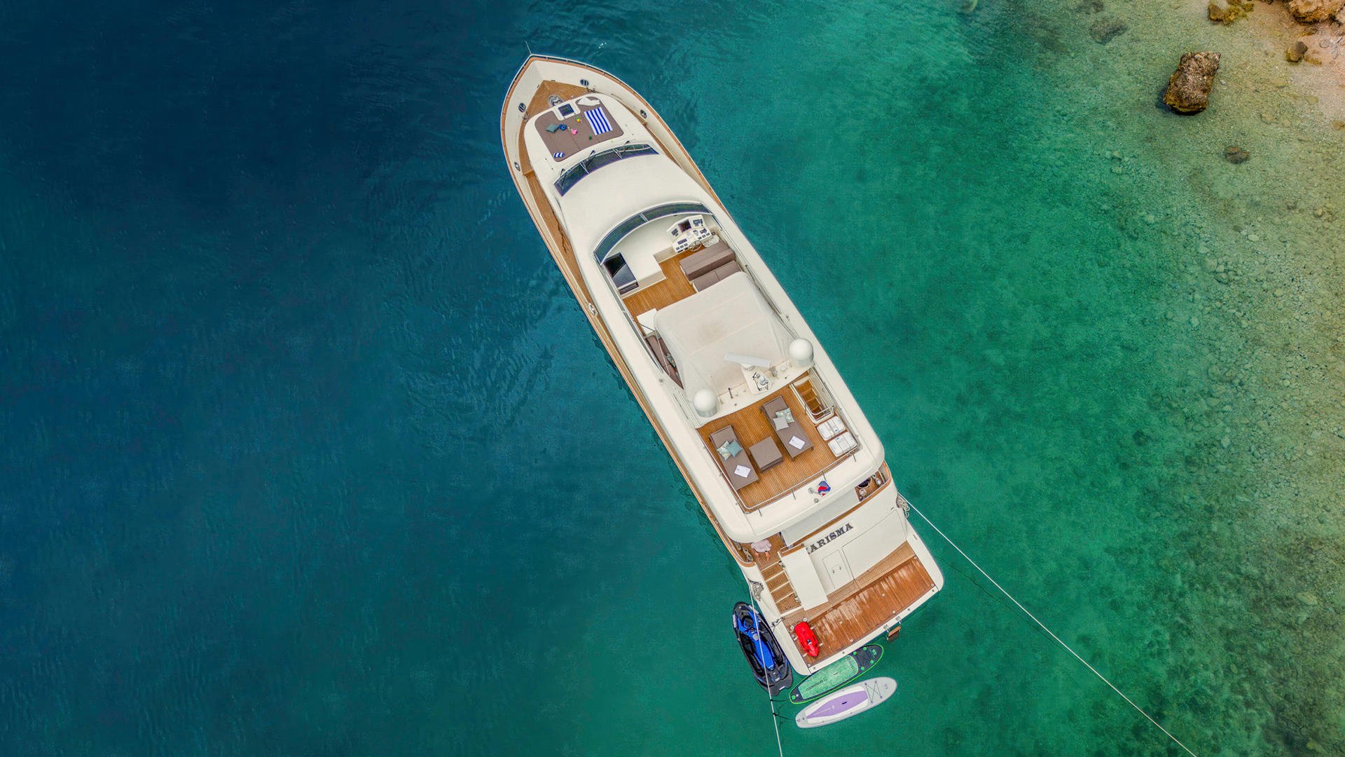 04-KARISMA-aerial-anchored_.JPG
