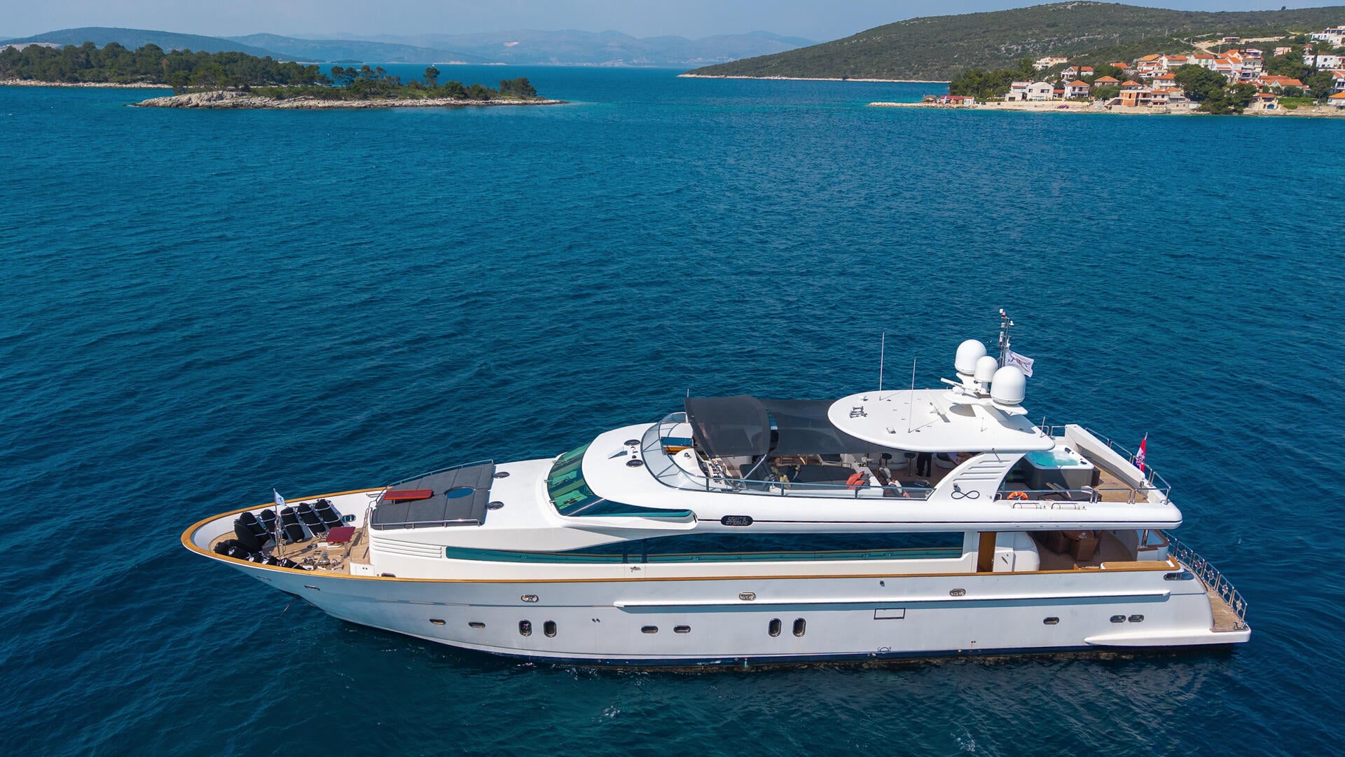 01-Conte-Stefani-portside_.jpg