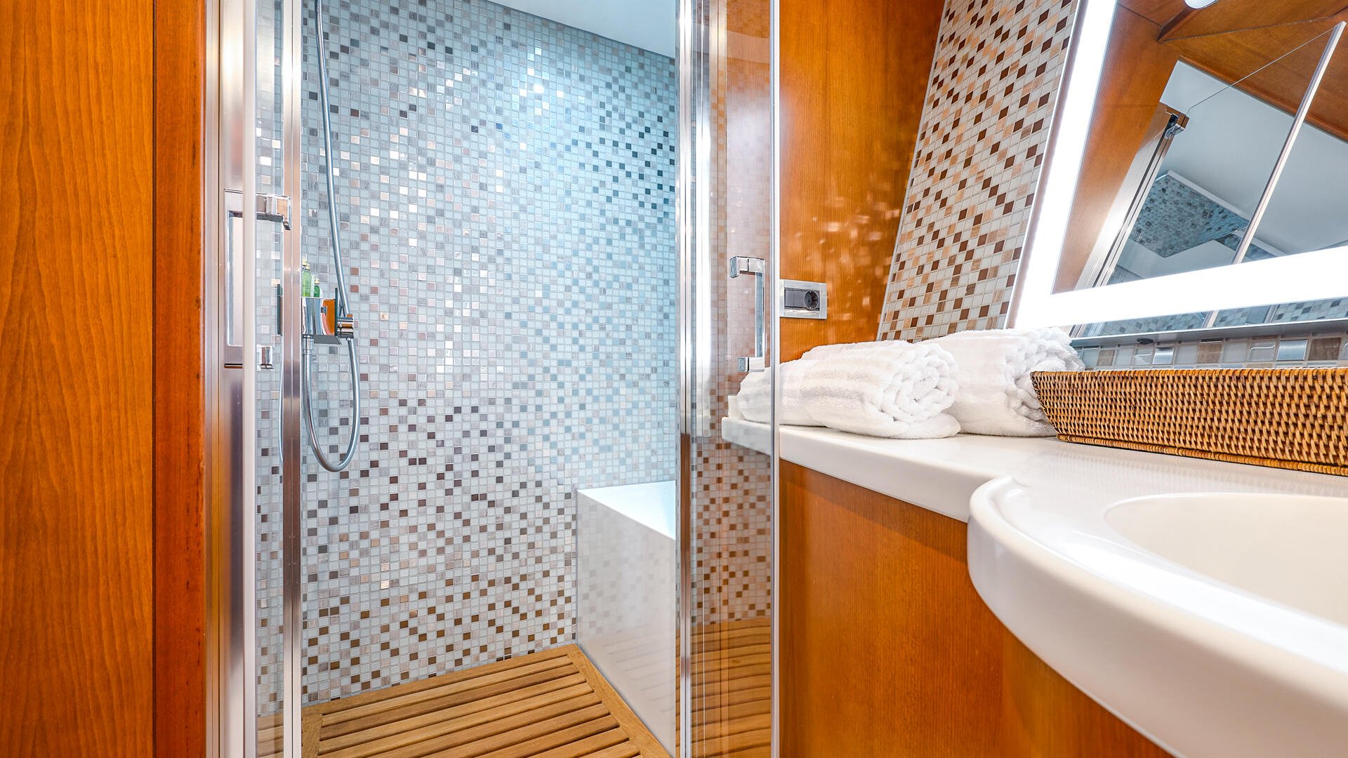 29-San-Limi-ensuite_.jpg