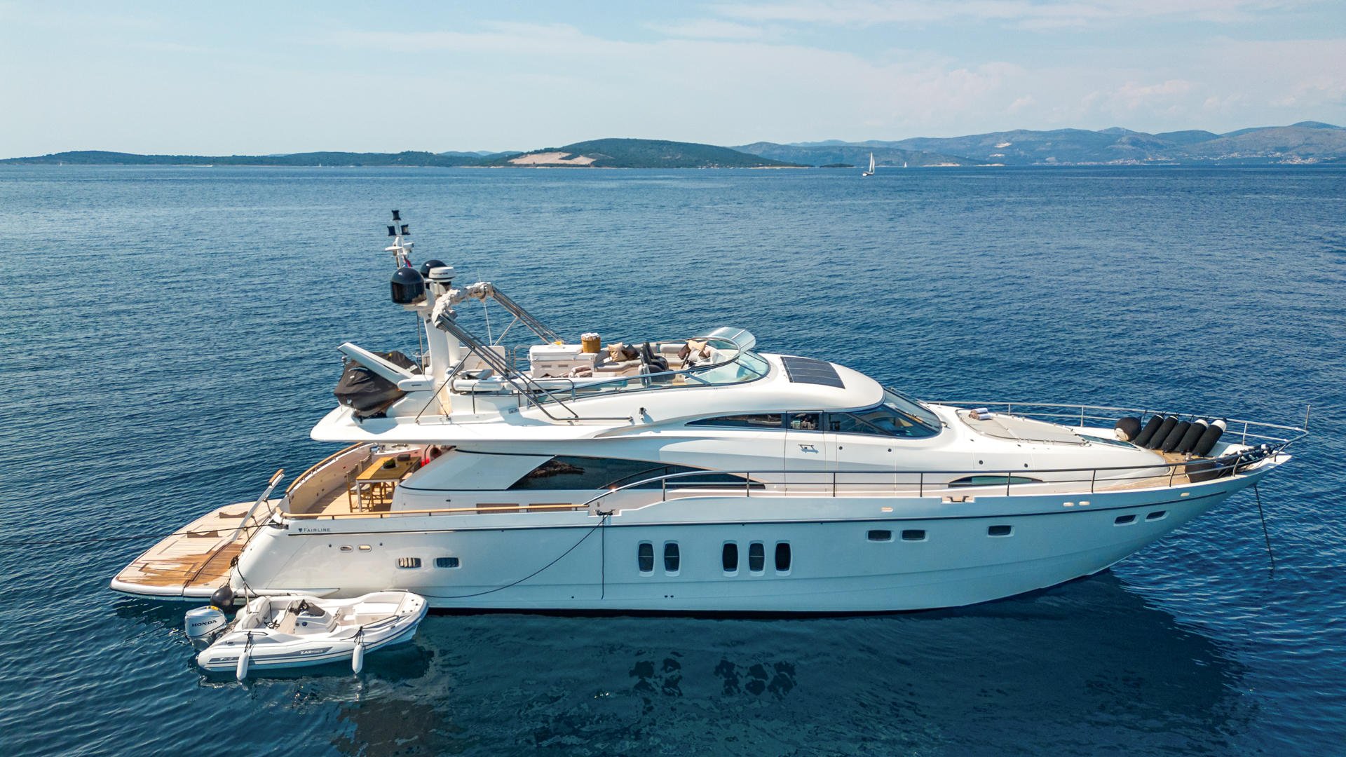 05-JoliDor-starboard_.jpg