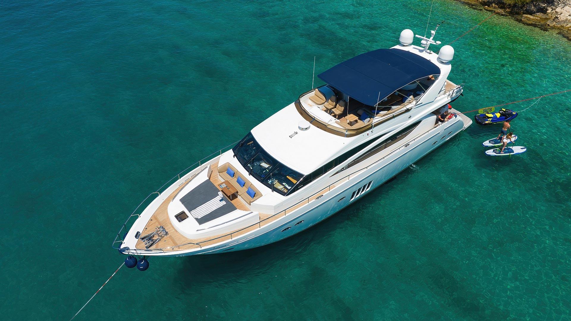 03-INISEME-On-anchor_.jpg