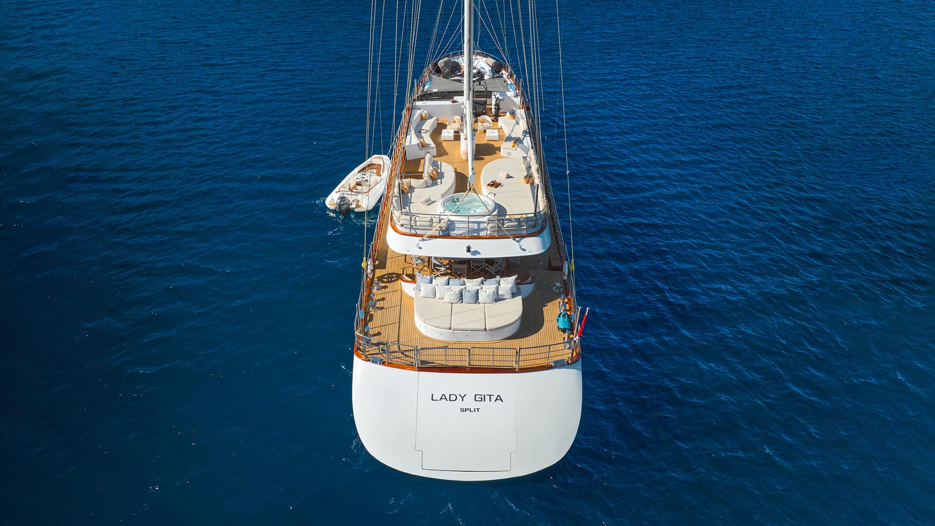 06-Lady-Gita-aerial_.jpg