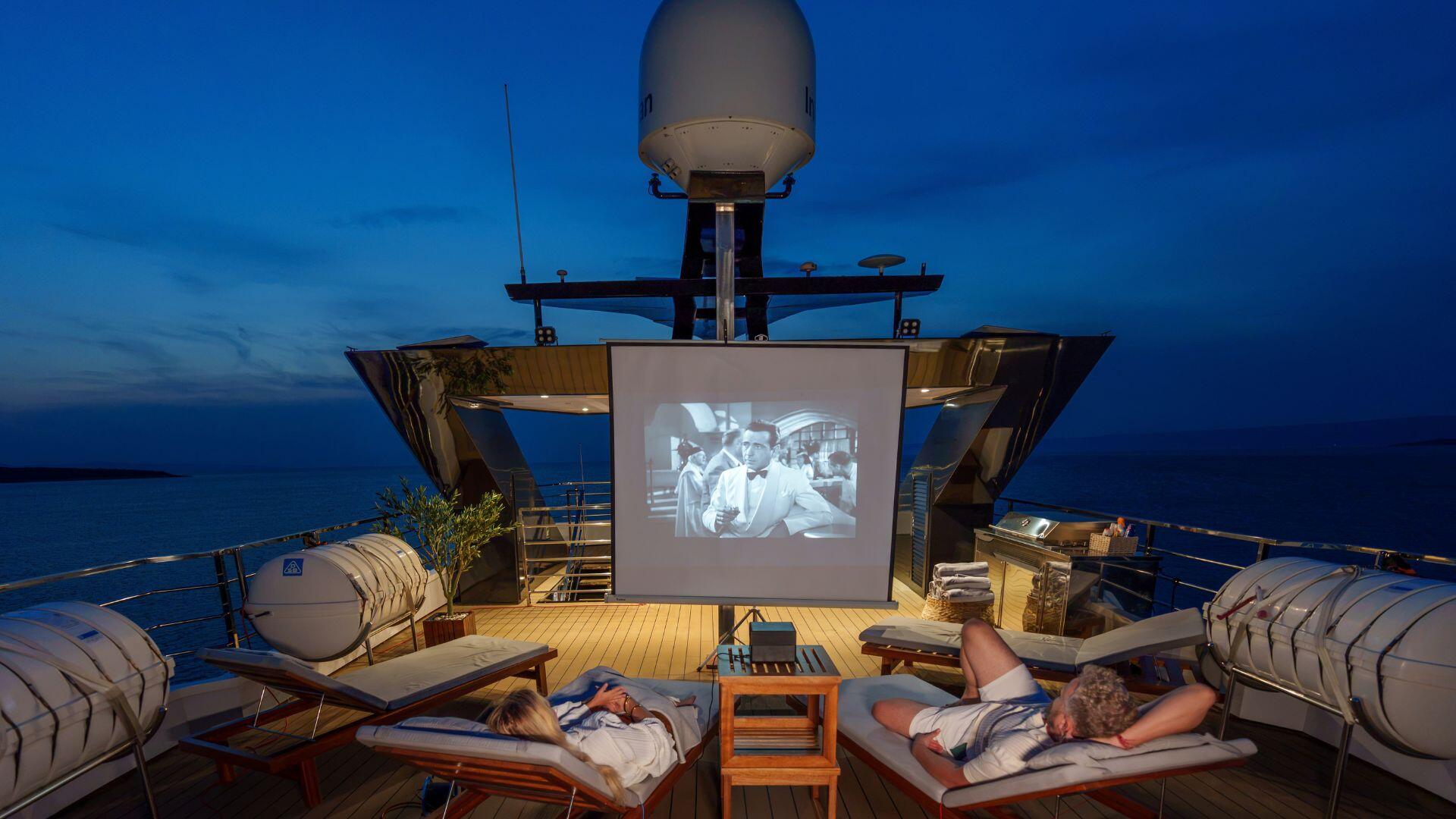 43-Argo-sundeck-cinema_.jpg