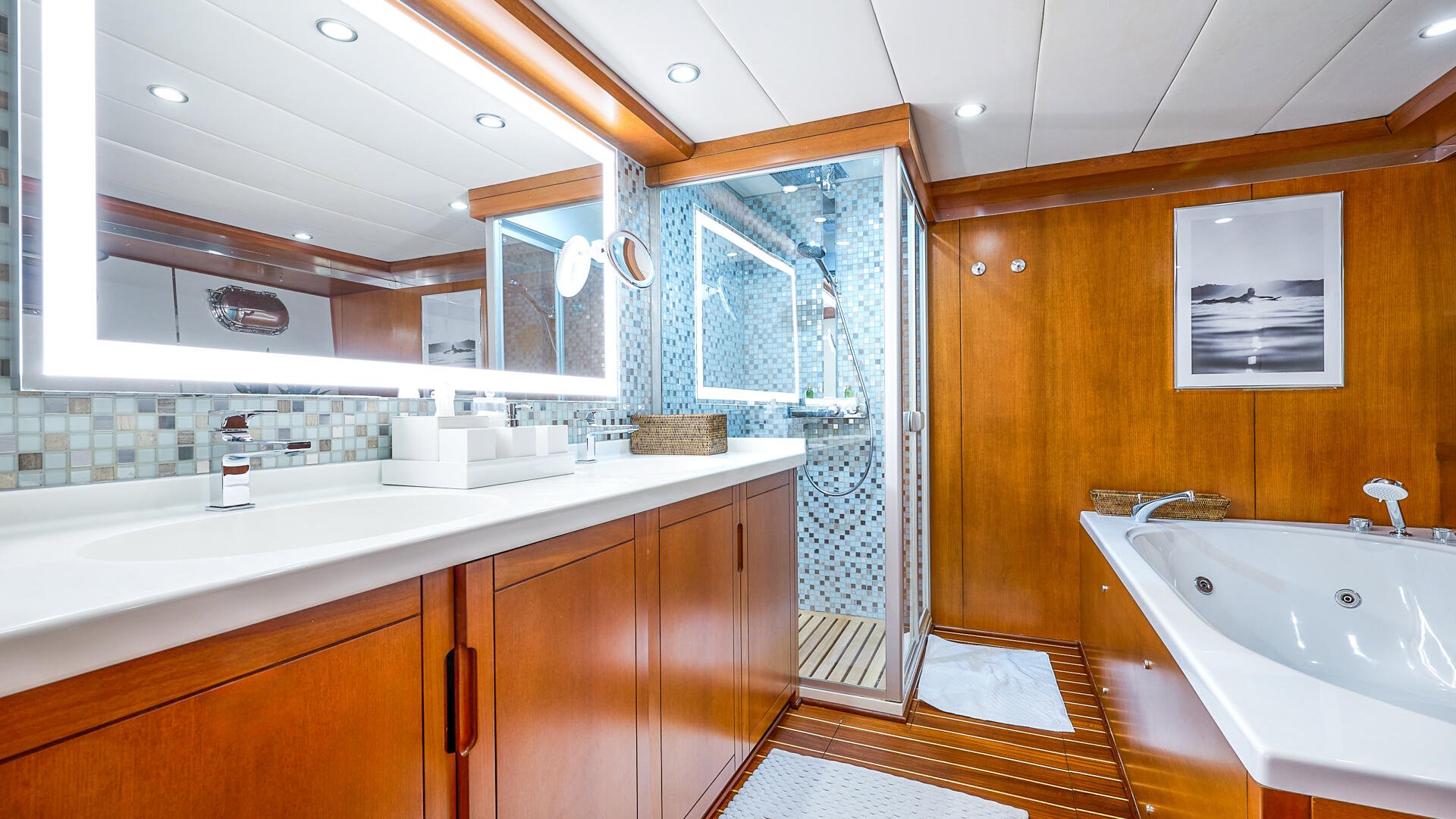 27-San-Limi-Master-ensuite_.jpg