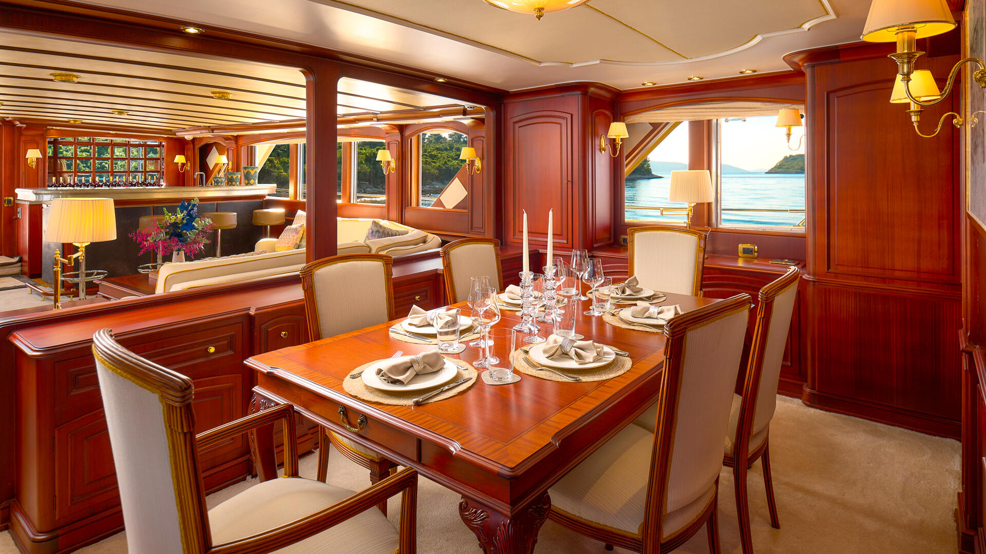 14-To-Je-To-dining-room_.jpg