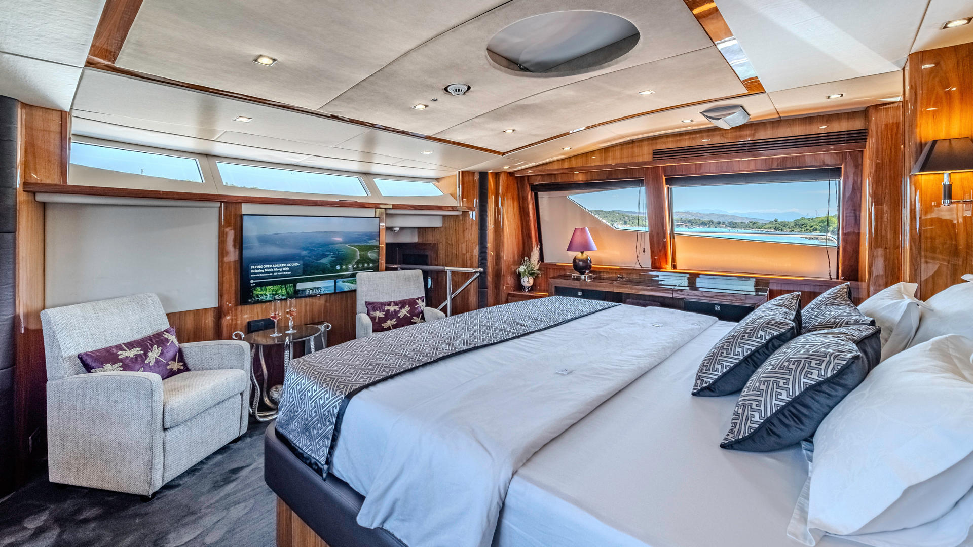 22-Arago-Master-cabin-aft-view_.JPG