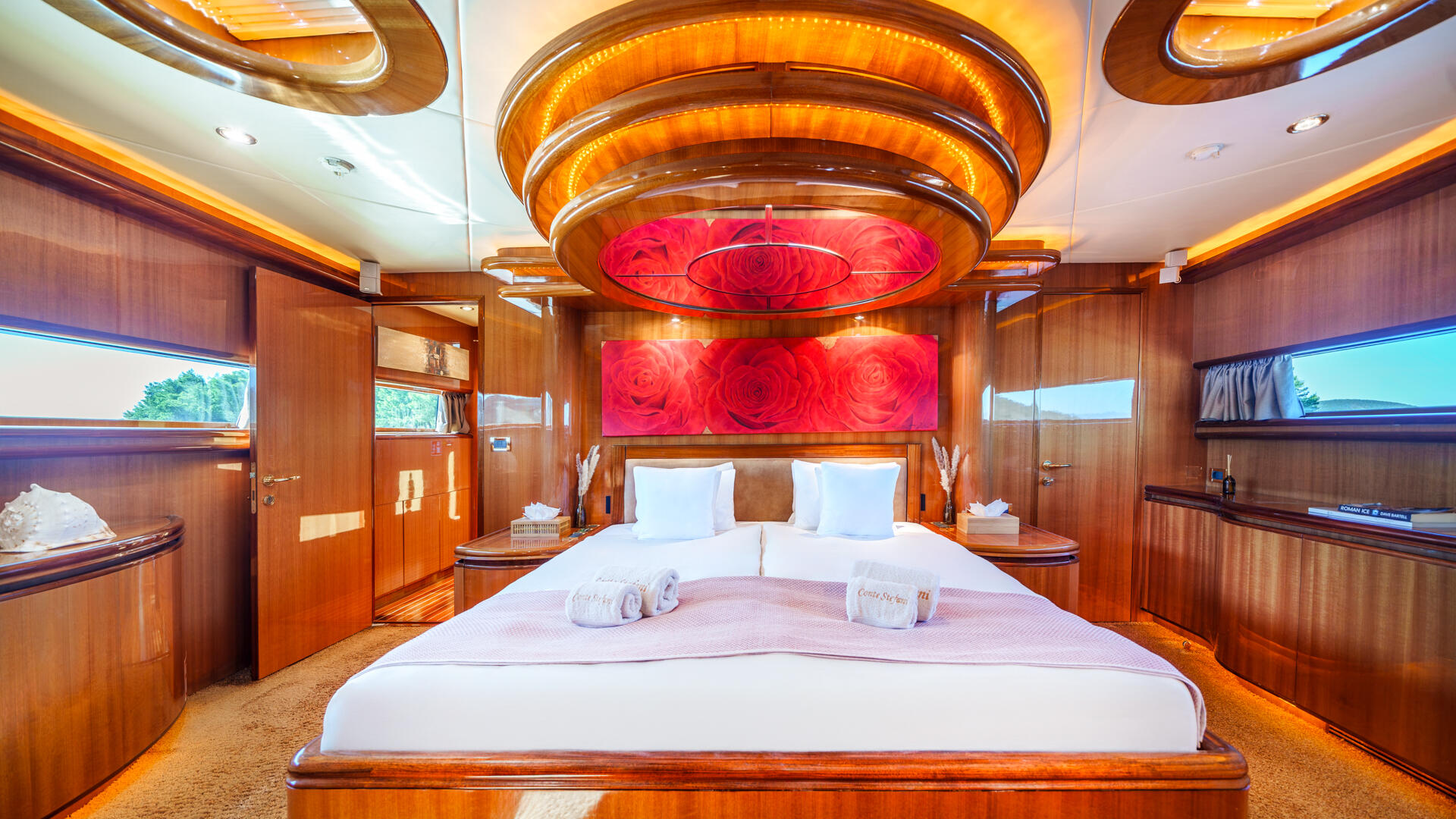 17-Conte-Stefani-Master-cabin_.jpg