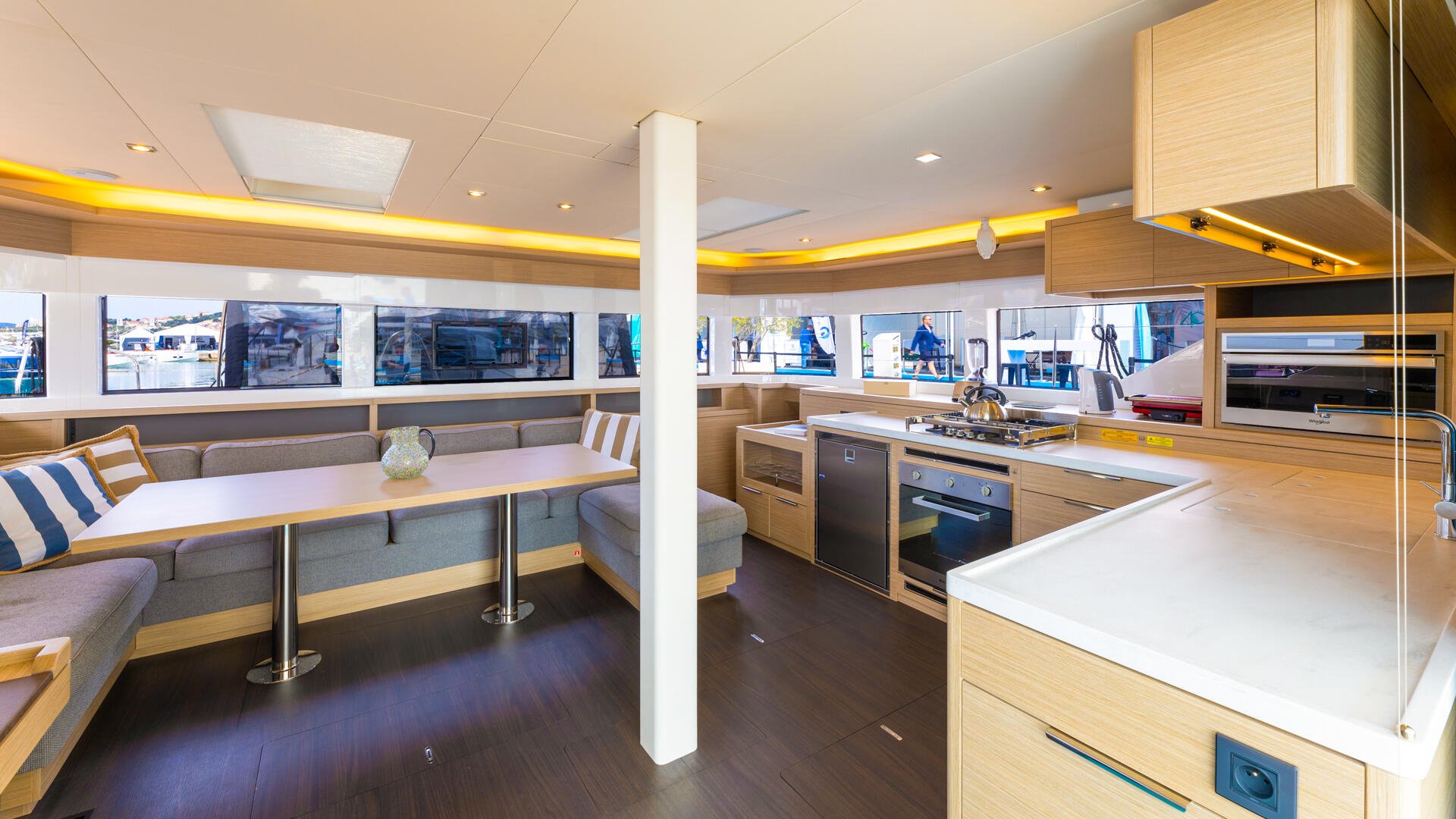 14-Artisan-galley_.jpg