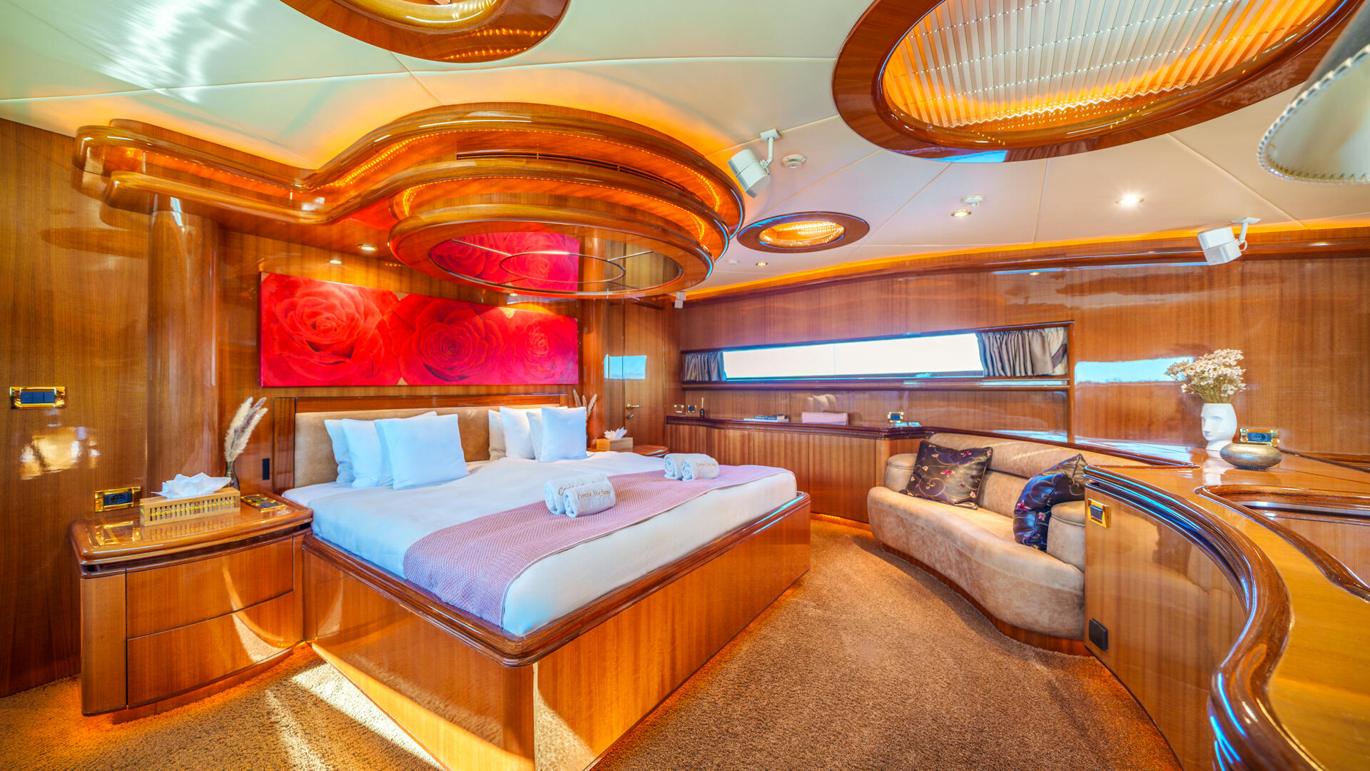 15-Conte-Stefani-Master-cabin_.jpg