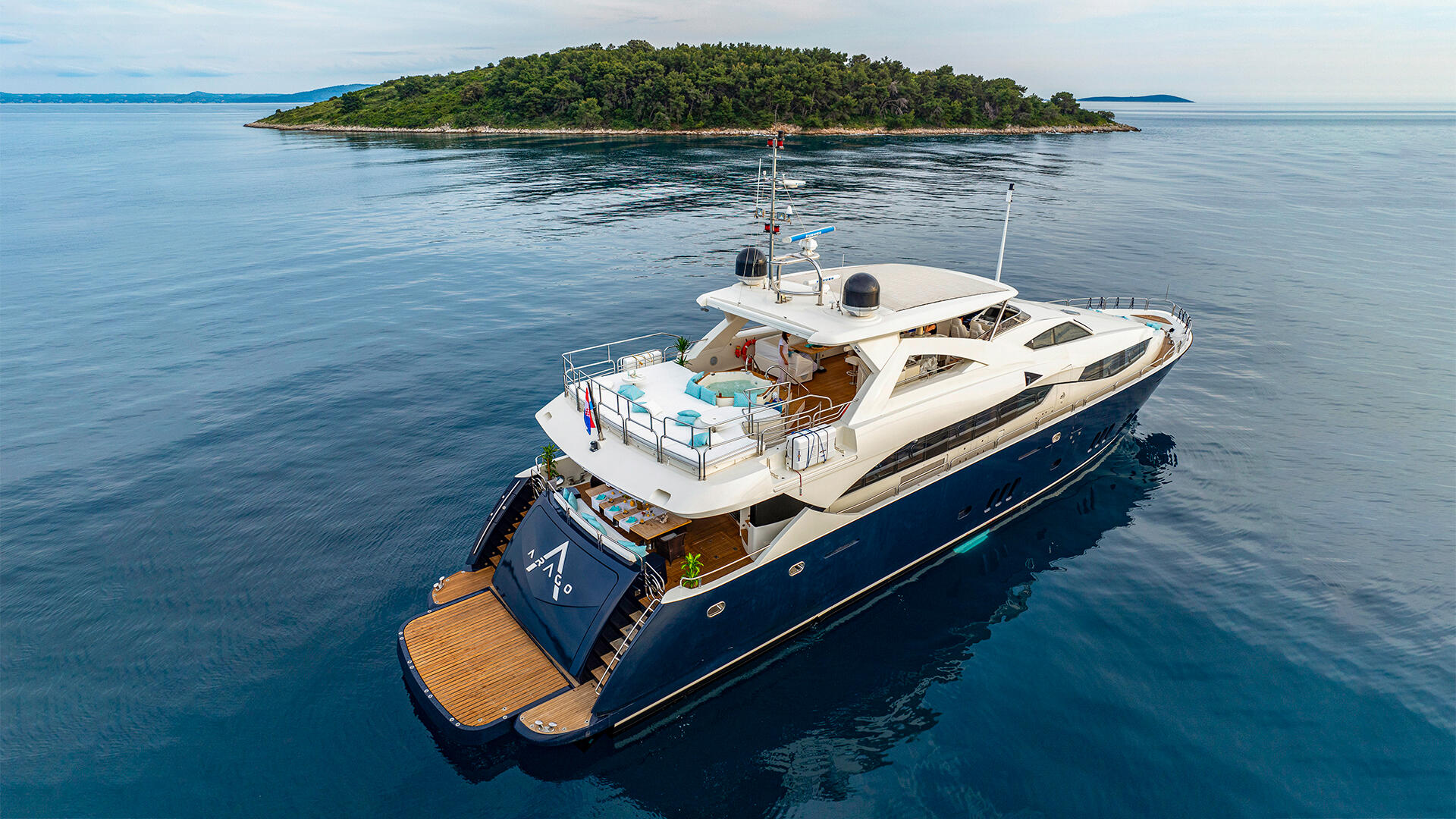 03-Arago-starboard.jpg _ _.JPG