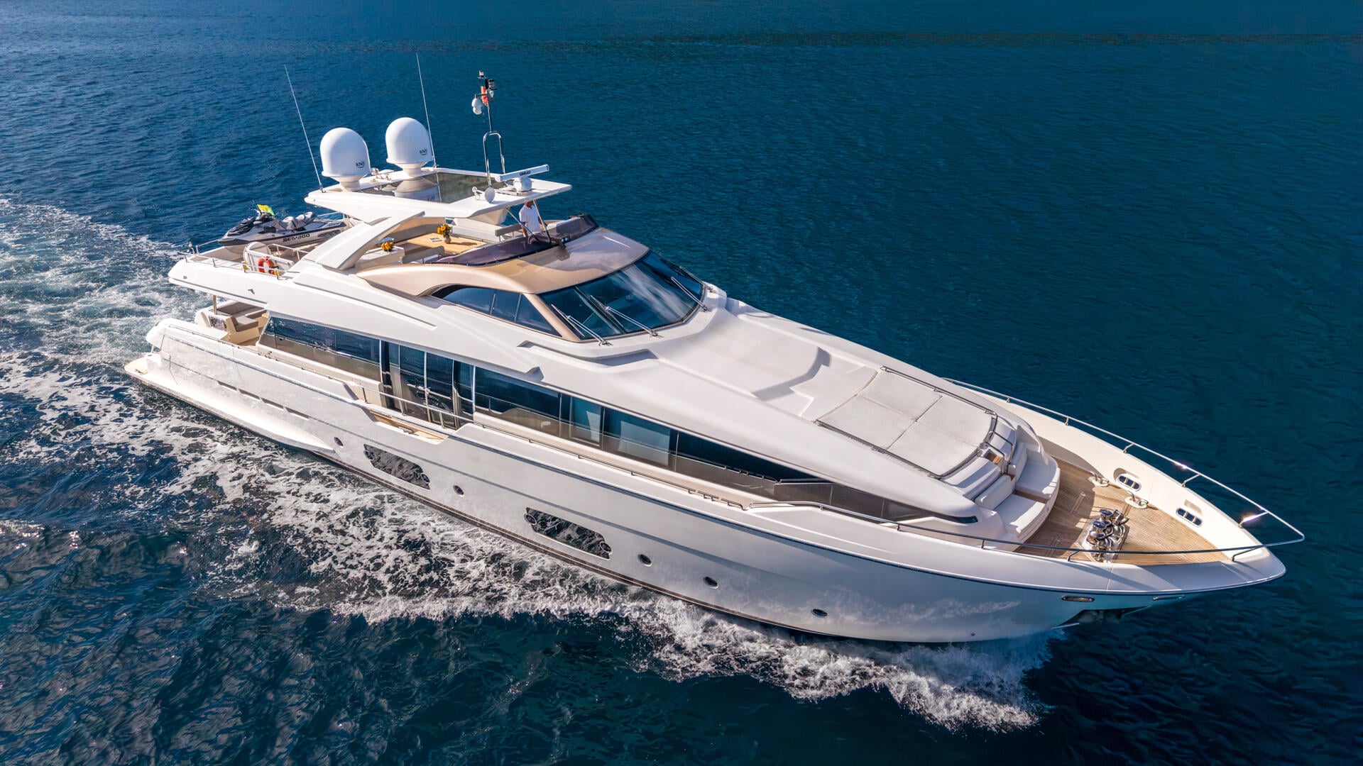 06-Iva-starboard_.jpg