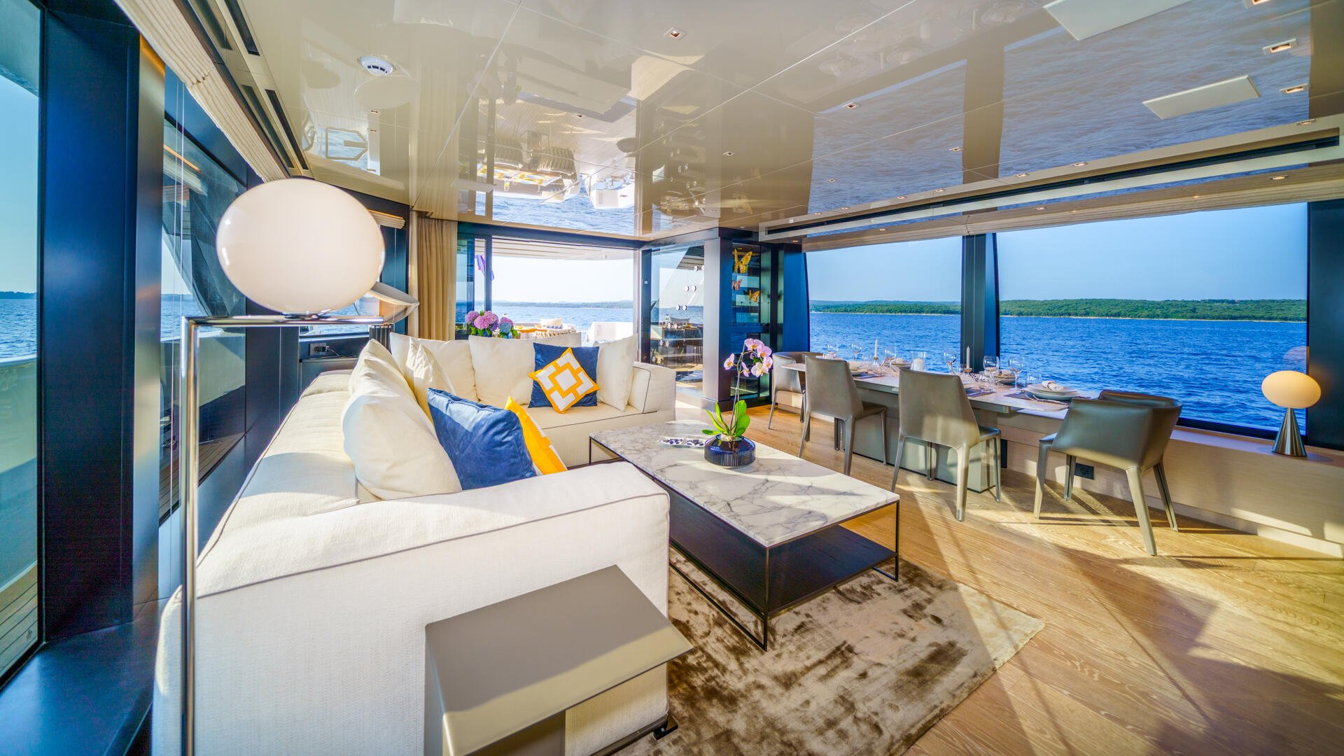 26-Primus-salon-with-a-sea-view_.jpg