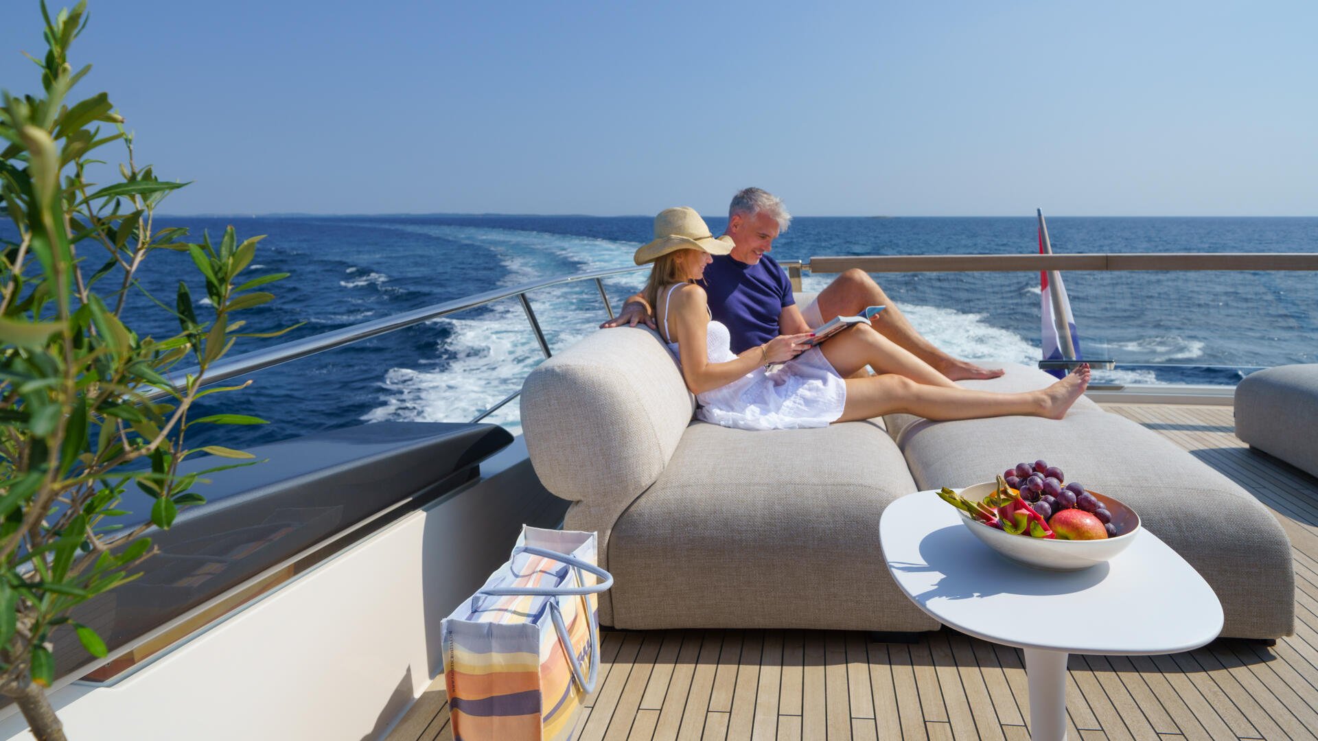 22-Primus-flybridge-sea-view_.jpg