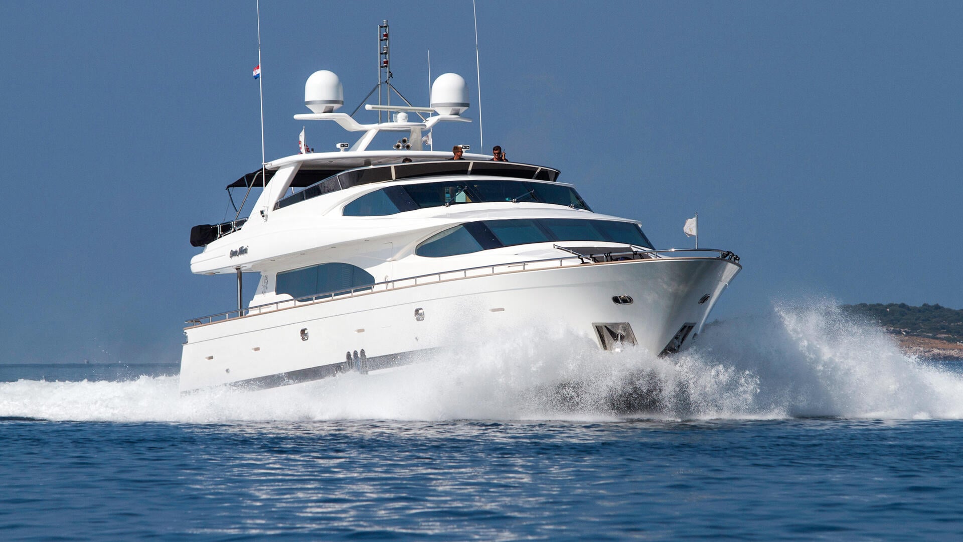 03-Conte- Alberti-cruising_.jpg