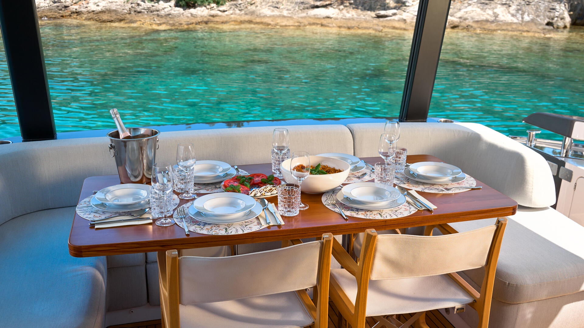 16-Aglaya-Aft-Dining_.jpg
