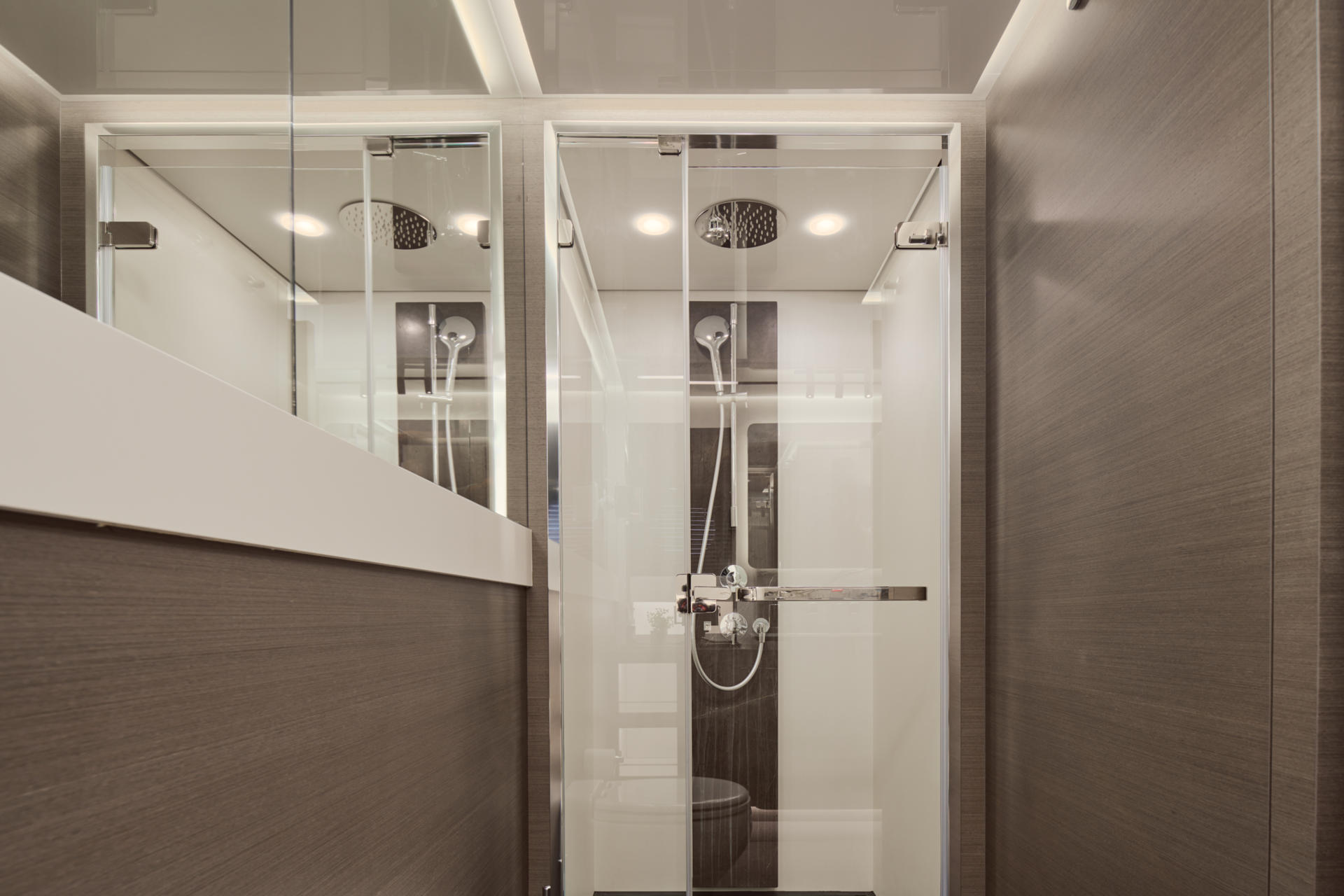27-Myne-master-shower_.jpg