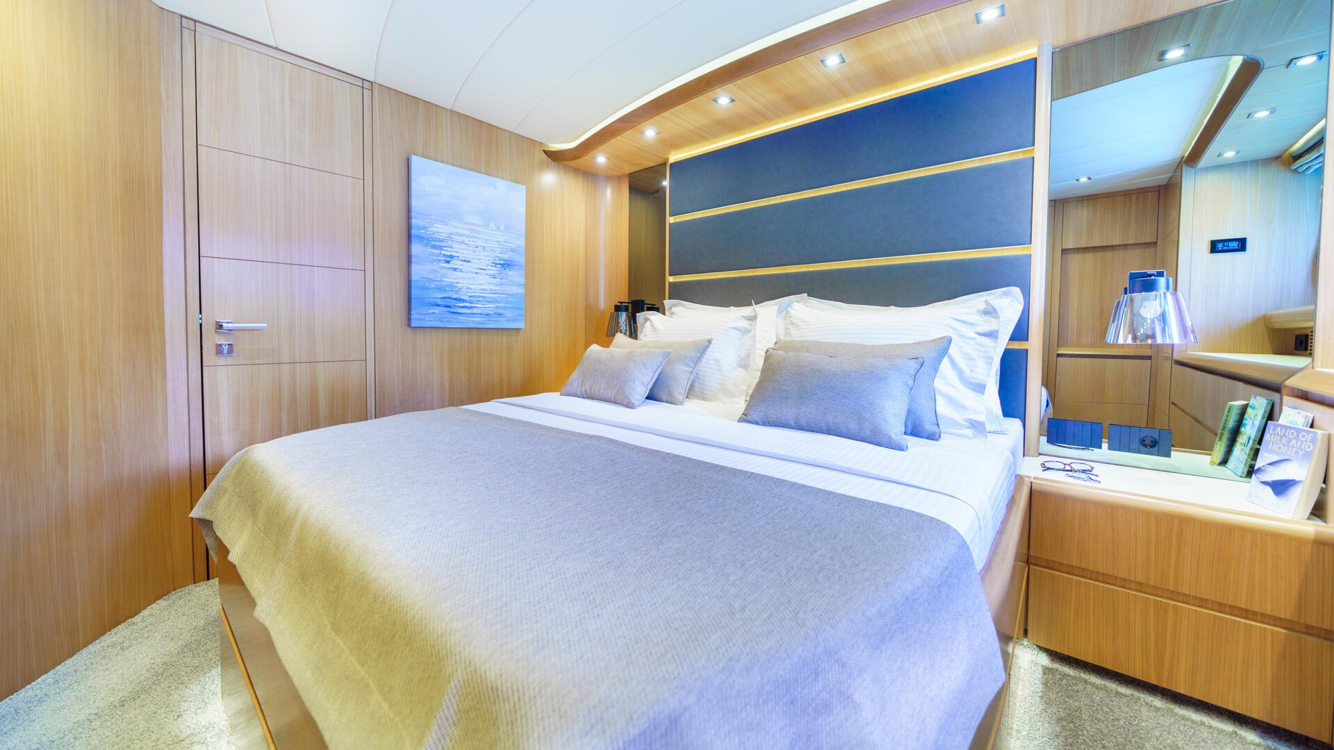 30-Cynthia-Double-cabin_.jpg