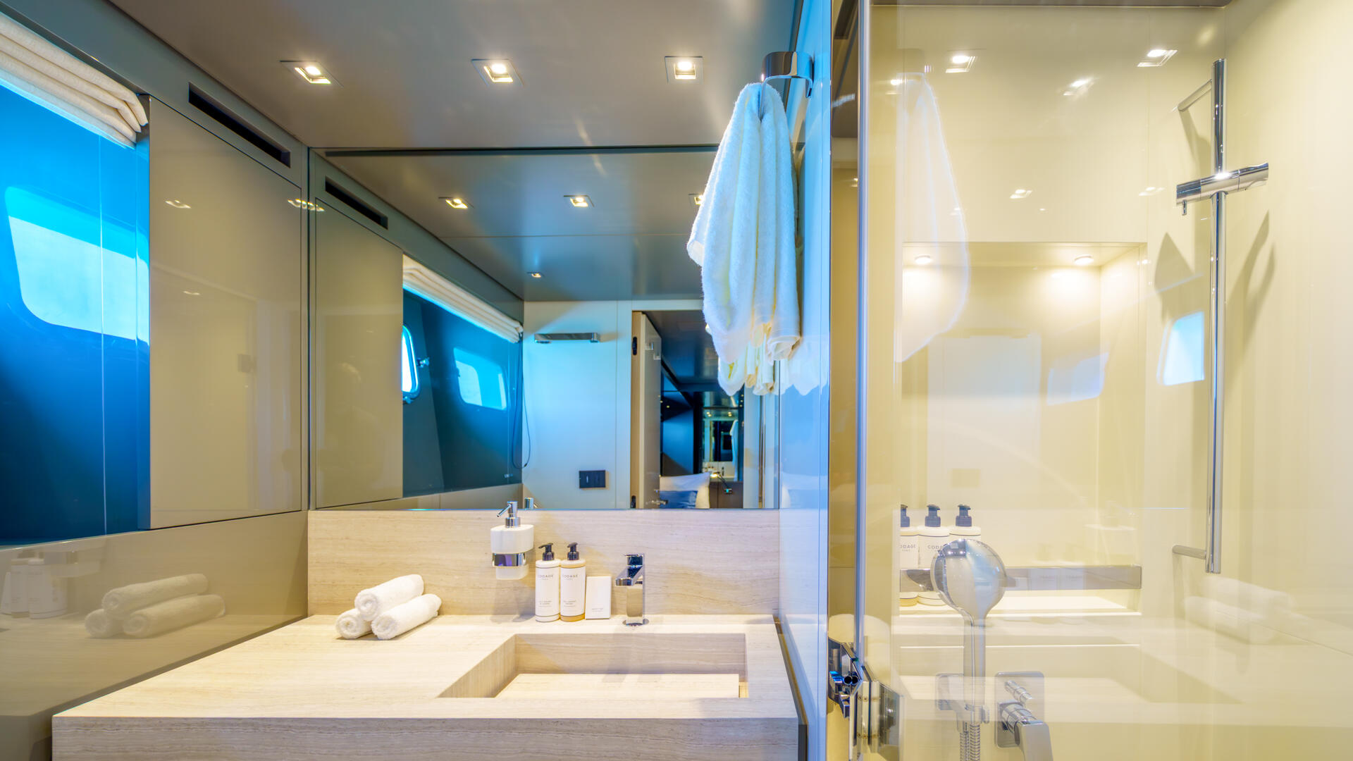 52-Primus-convertible-ensuite_.jpg