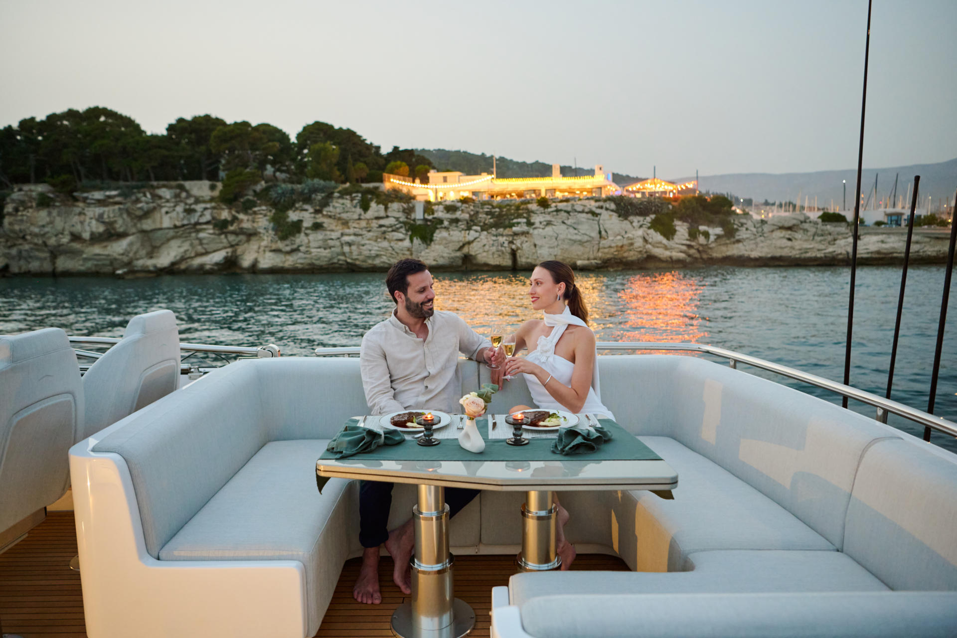 17-Myne-exterior-dining-sunset_.jpg