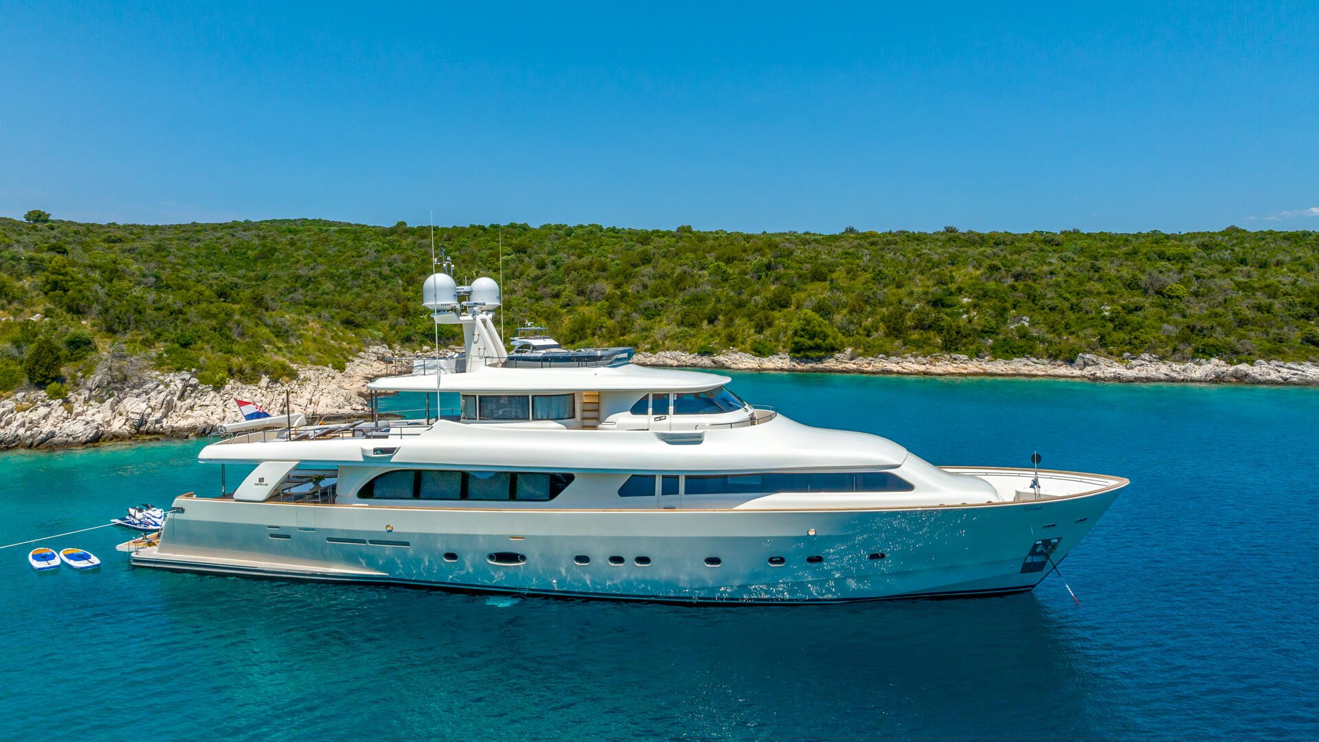 08-Klobuk-starboard_.jpg