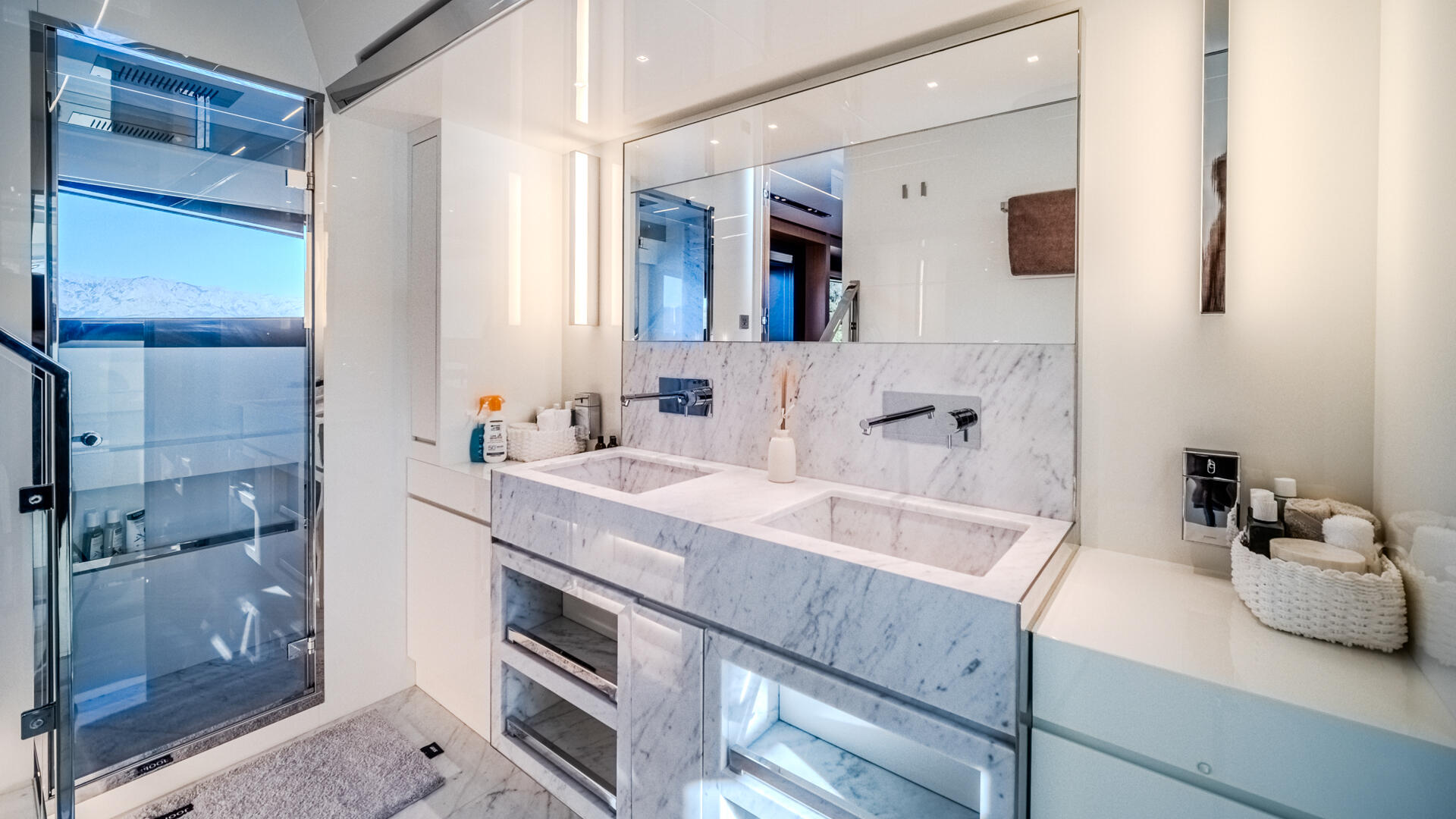 26-No-Stress-888-Master-bathroom_.jpg