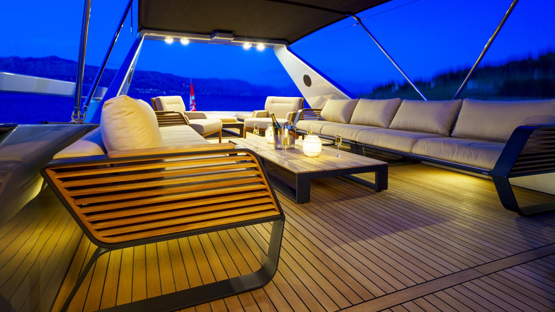 01-Phantom-cruising_.jpg