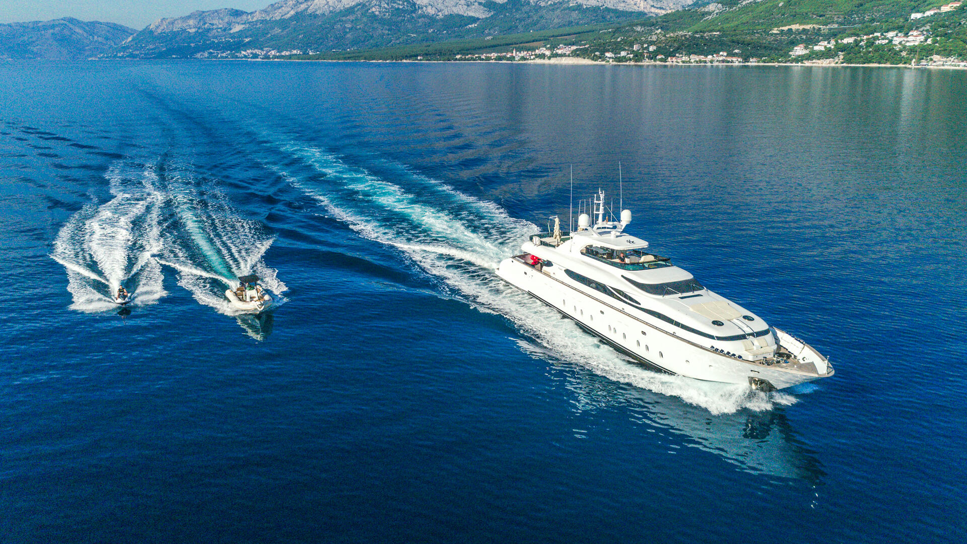 06-Cynthia-cruising_.jpg