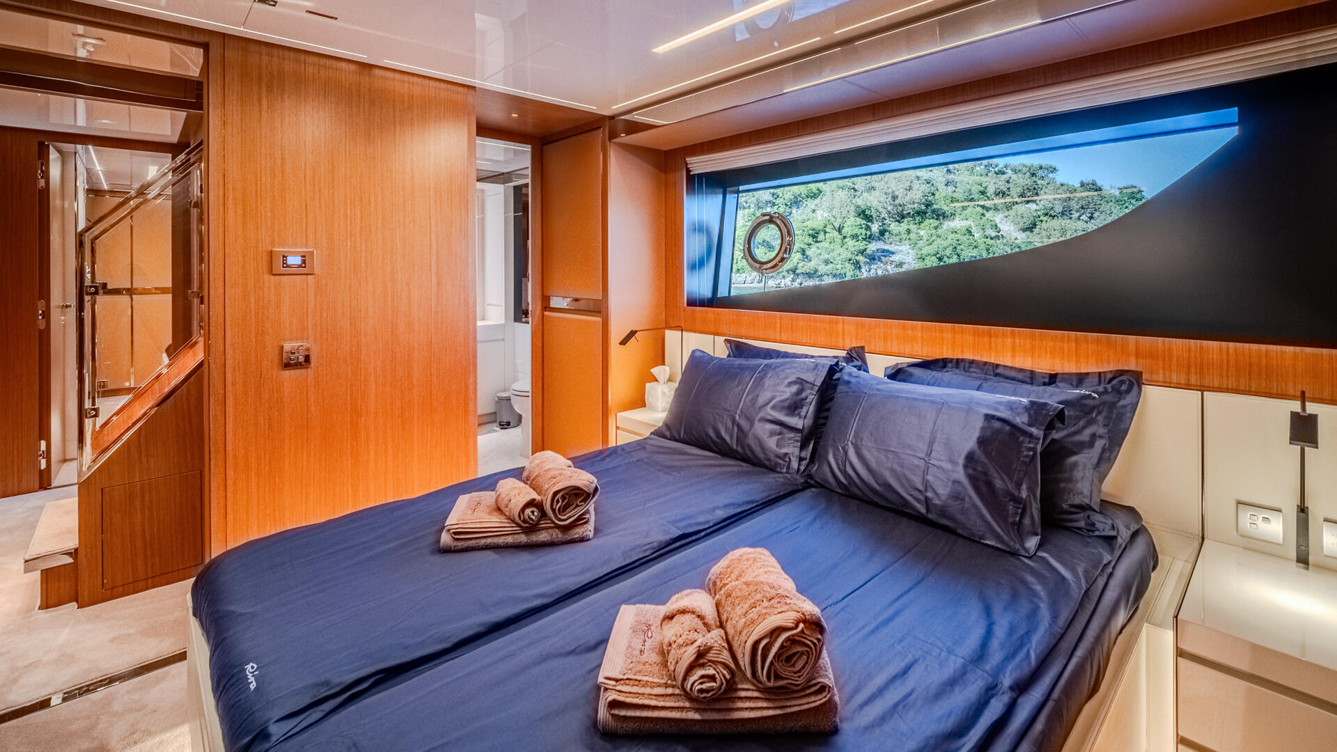 33-No-Stress-888-Double-cabin-3_.jpg