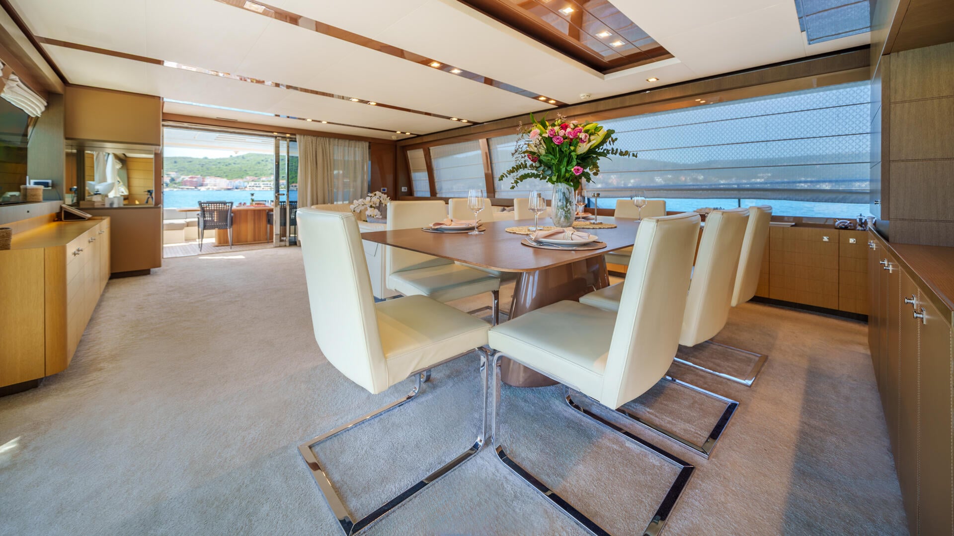 24-Iva-dining-area_.jpg