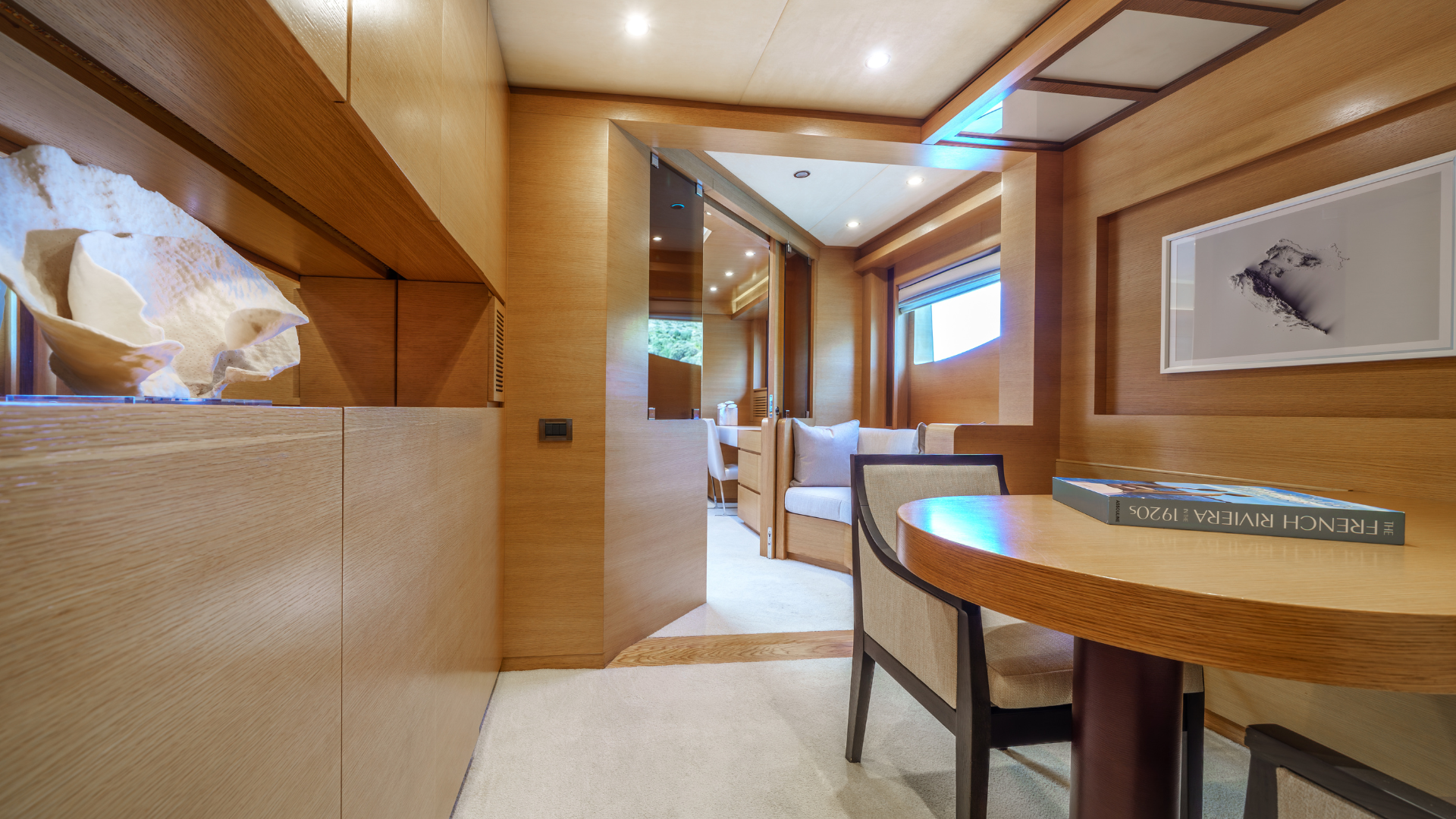 32_Silent-World-Master-suite-office_.png