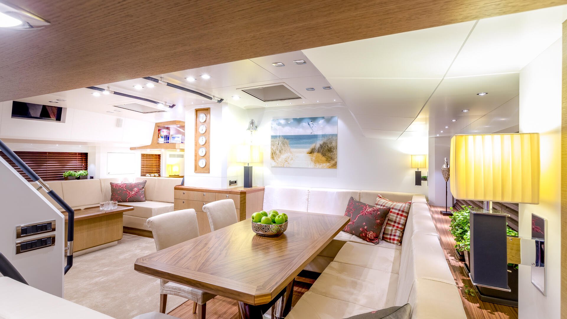 12-Bellkara-dining-table_.jpg
