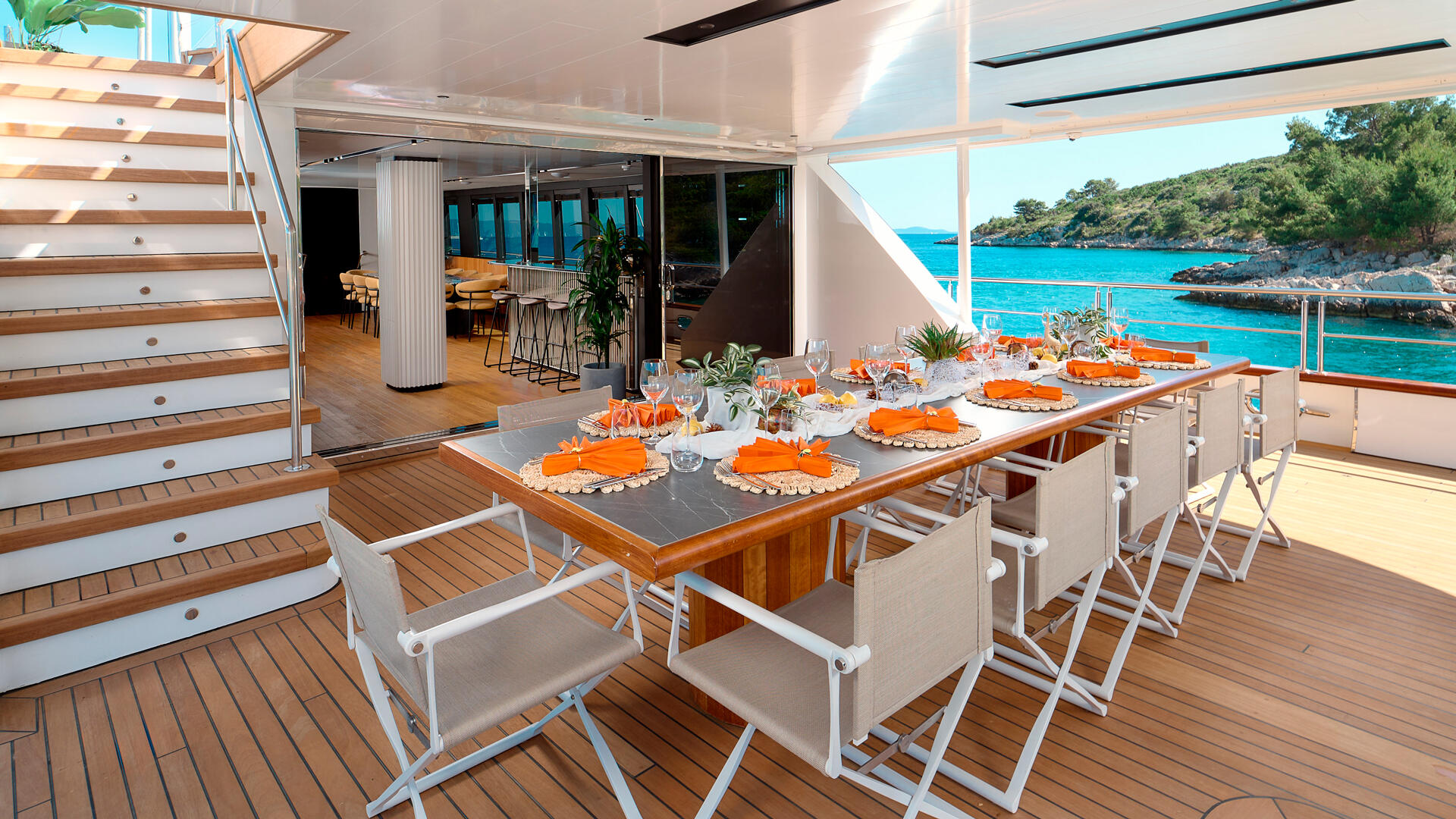 13-Marallure-aft_.jpg