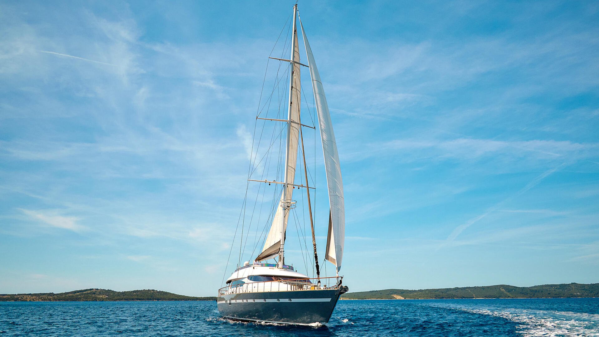 07-San-Limi-sailing_.jpg