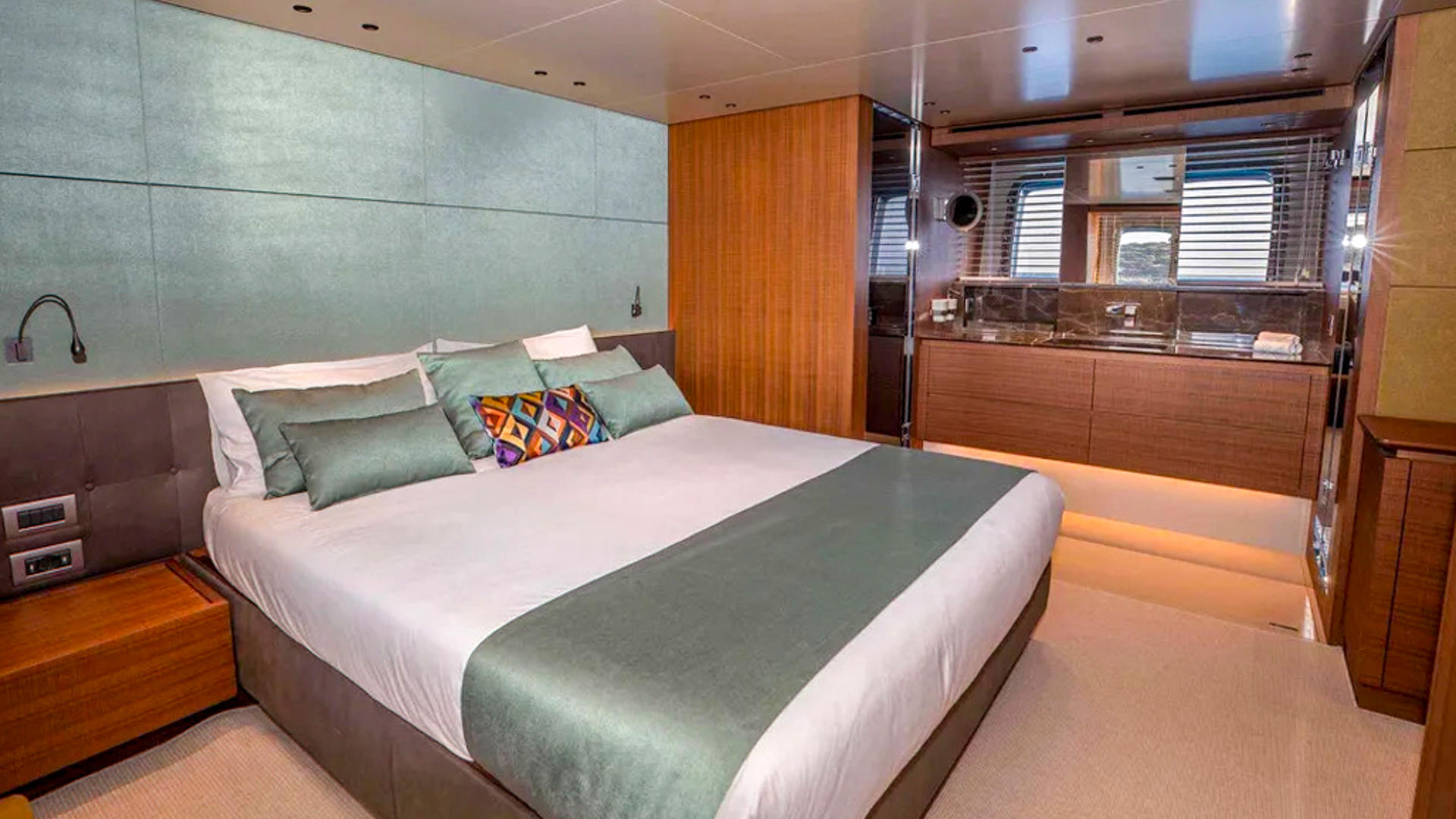 10-ALLEGRIA-Master-cabin_.jpg