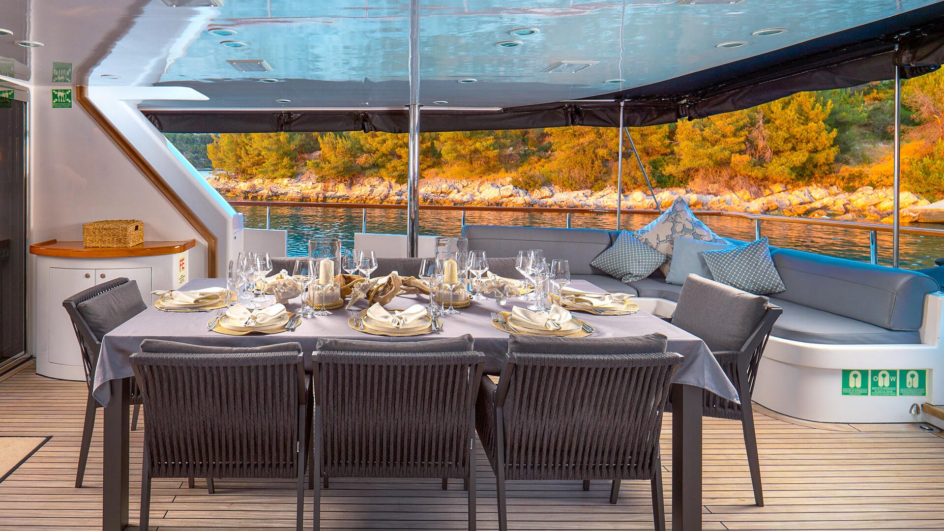14-San-Limi-dining-setup_.jpg