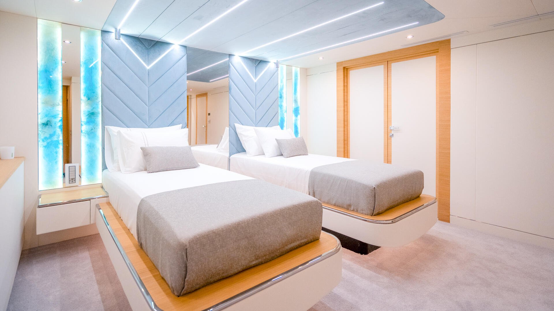 37-Renata-Lower-deck-twin-stateroom_.jpg