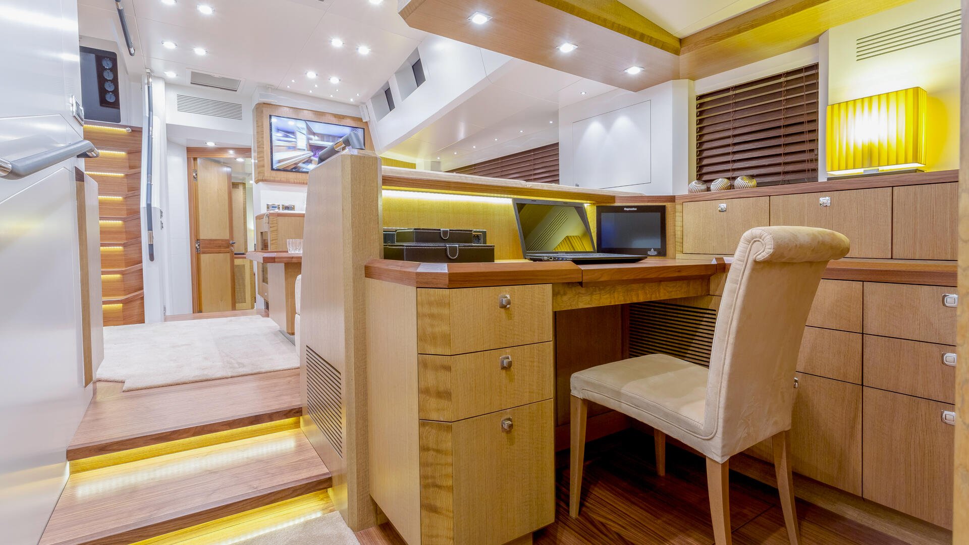 15-Bellkara-working-desk_.jpg